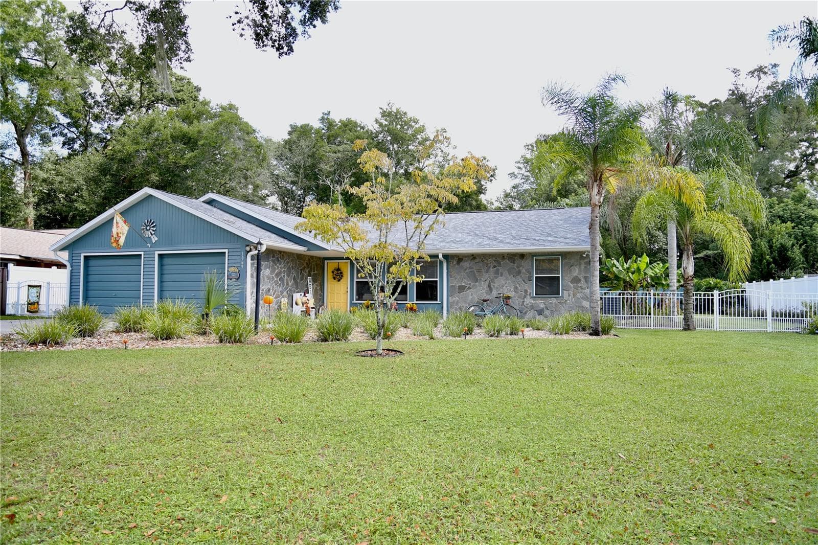Single Family Residence at 1069 SE 57TH AVE, OCALA, photo 2 of 62