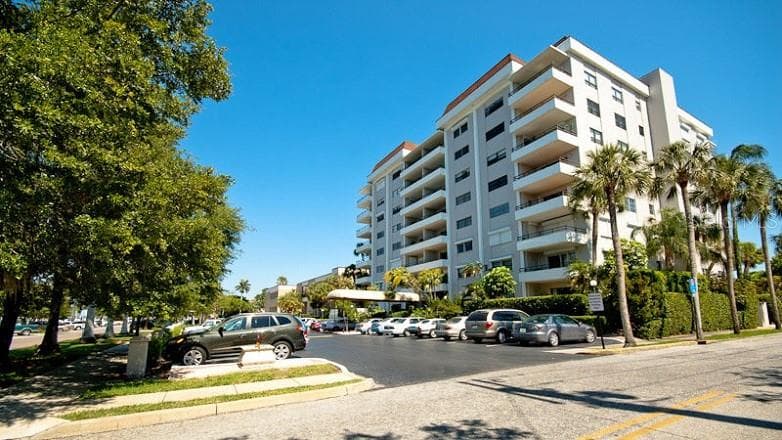 1400 BARCARROTA BLVD #201