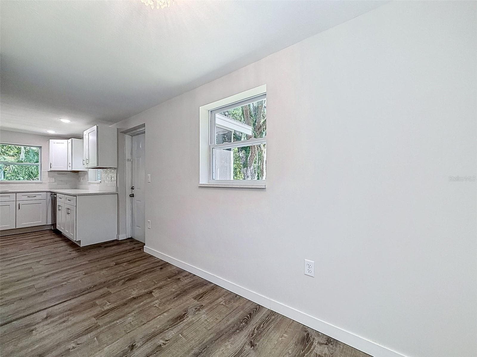 breakfast nook - 317 NE 13TH TER, CRYSTAL RIVER