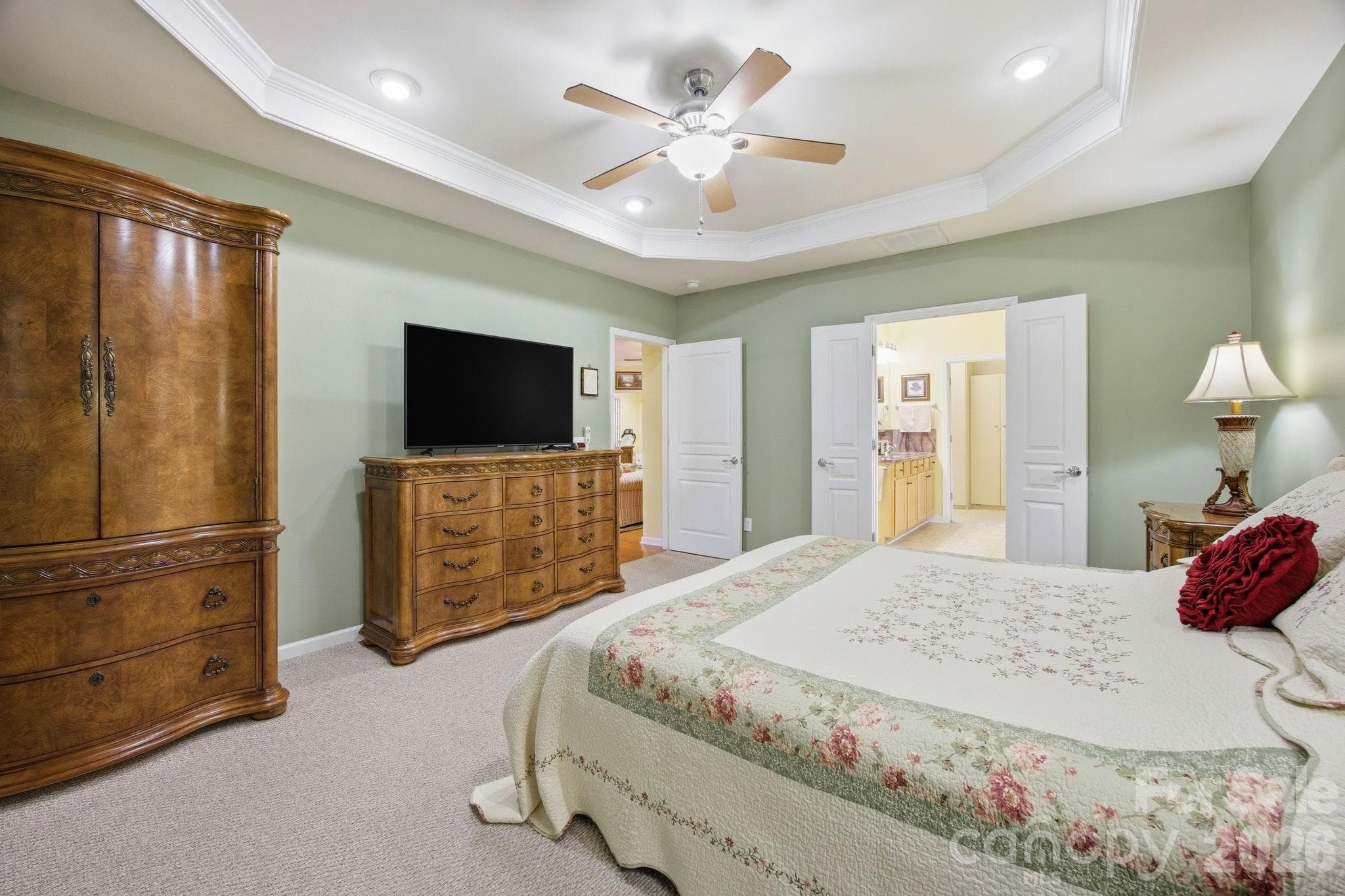Single Family Residence at 23119 kingfisher Drive, Fort Mill, photo 9 of 48