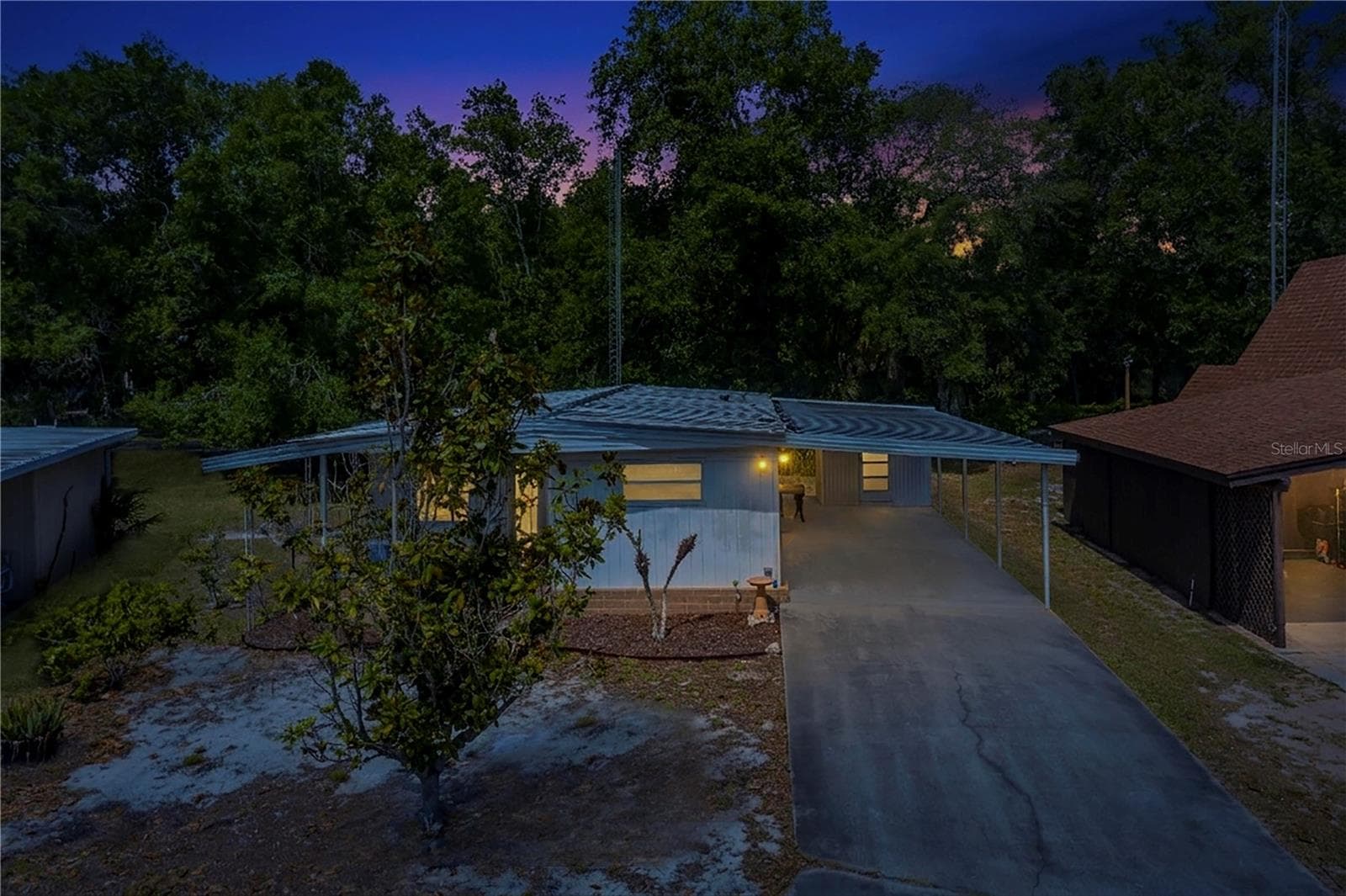 31 WOODLAND CIR