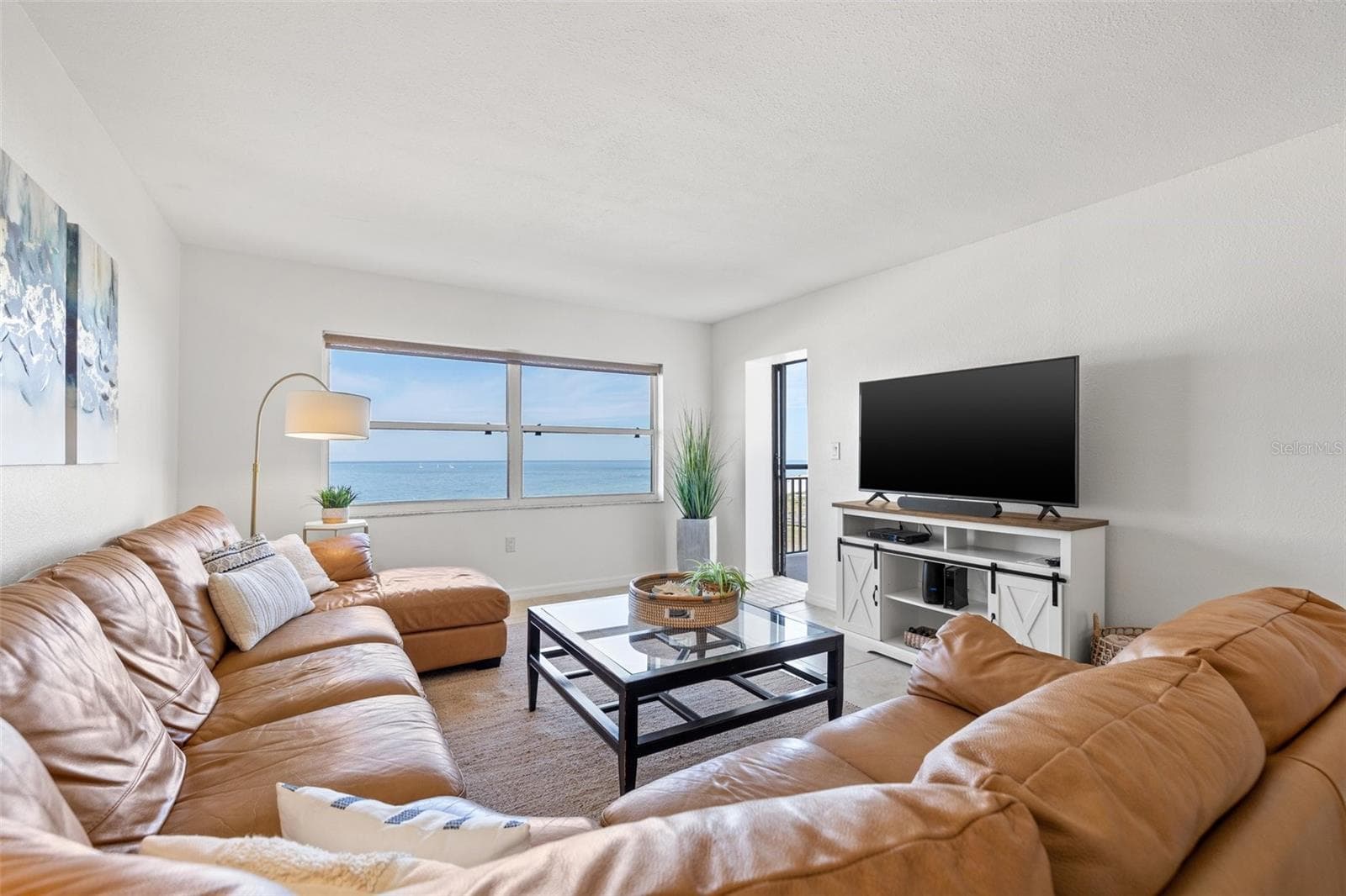 Living Room - 1270 GULF BLVD #1007, CLEARWATER BEACH