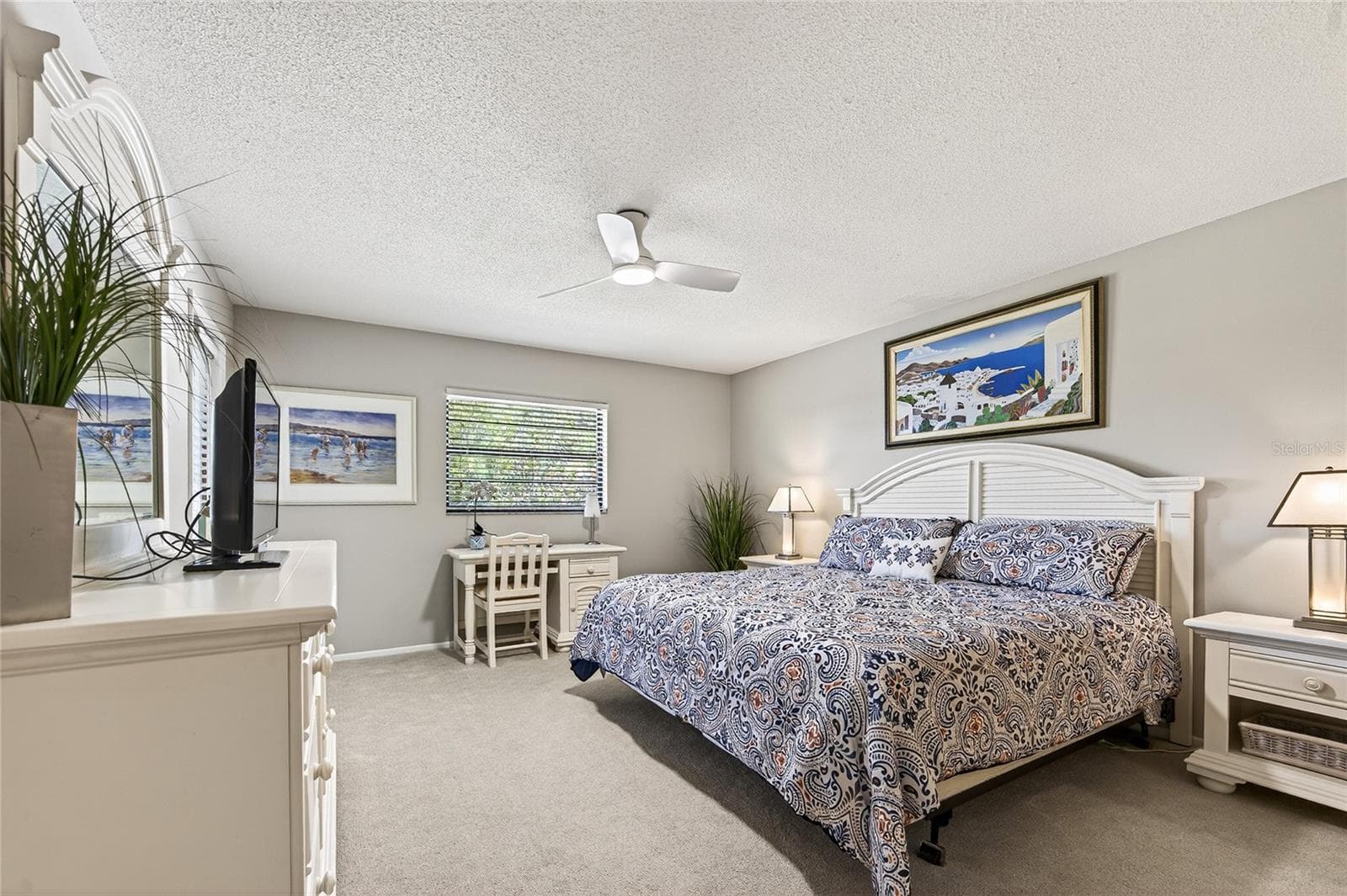 Master Bedroom - 360 THREE LAKES LN #J, VENICE