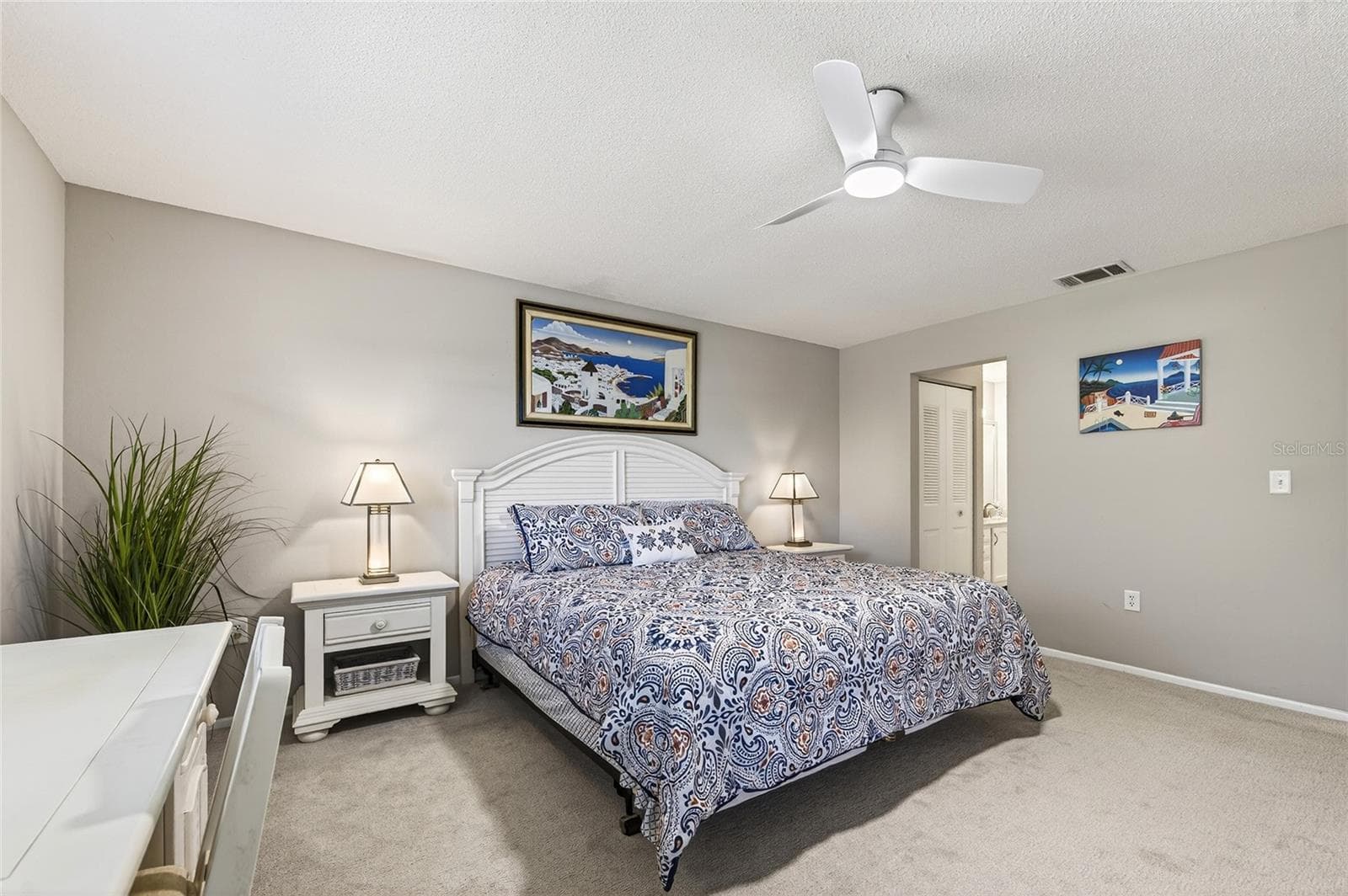 Master Bedroom - 360 THREE LAKES LN #J, VENICE