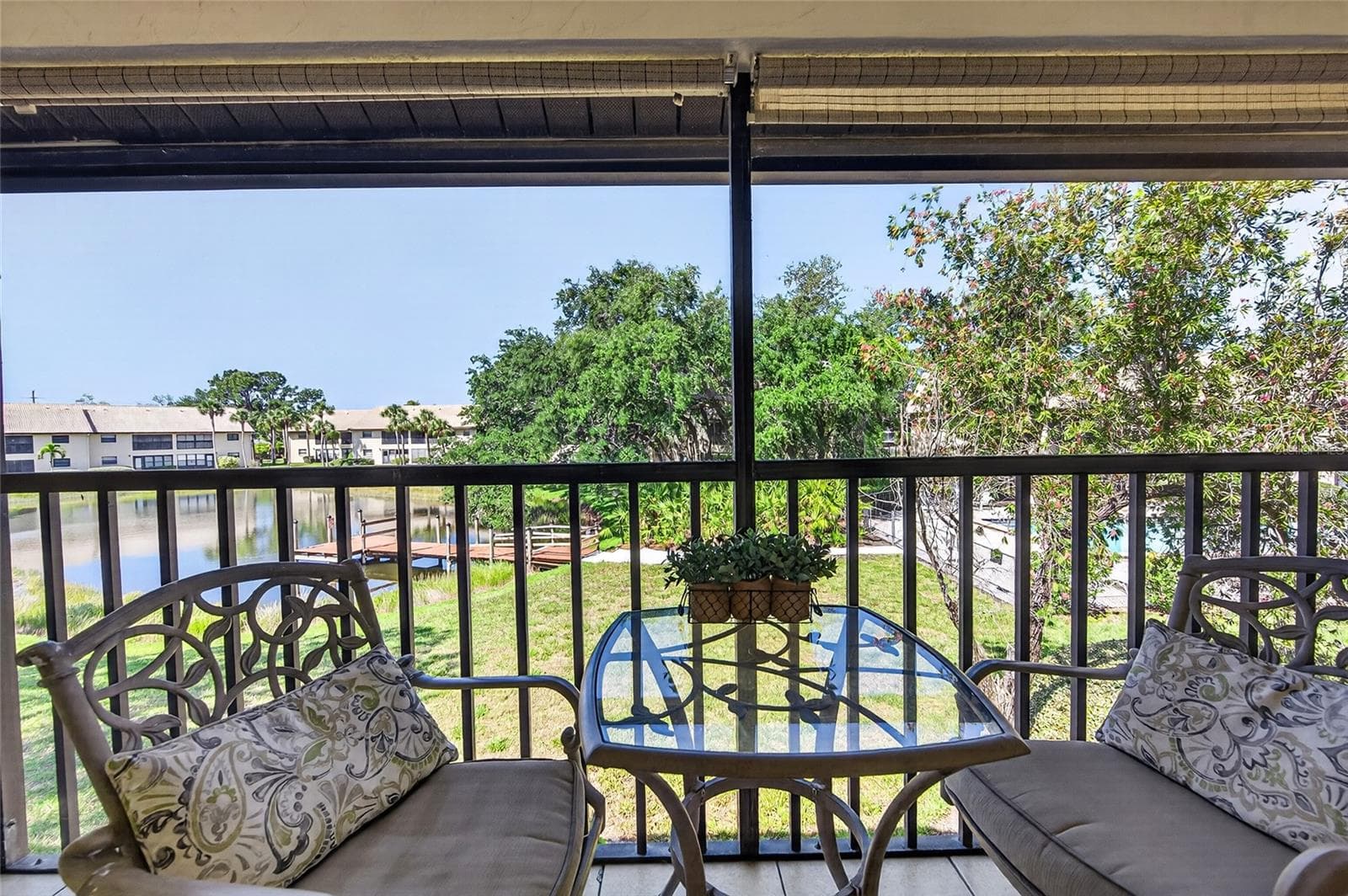Lanai - 360 THREE LAKES LN #J, VENICE