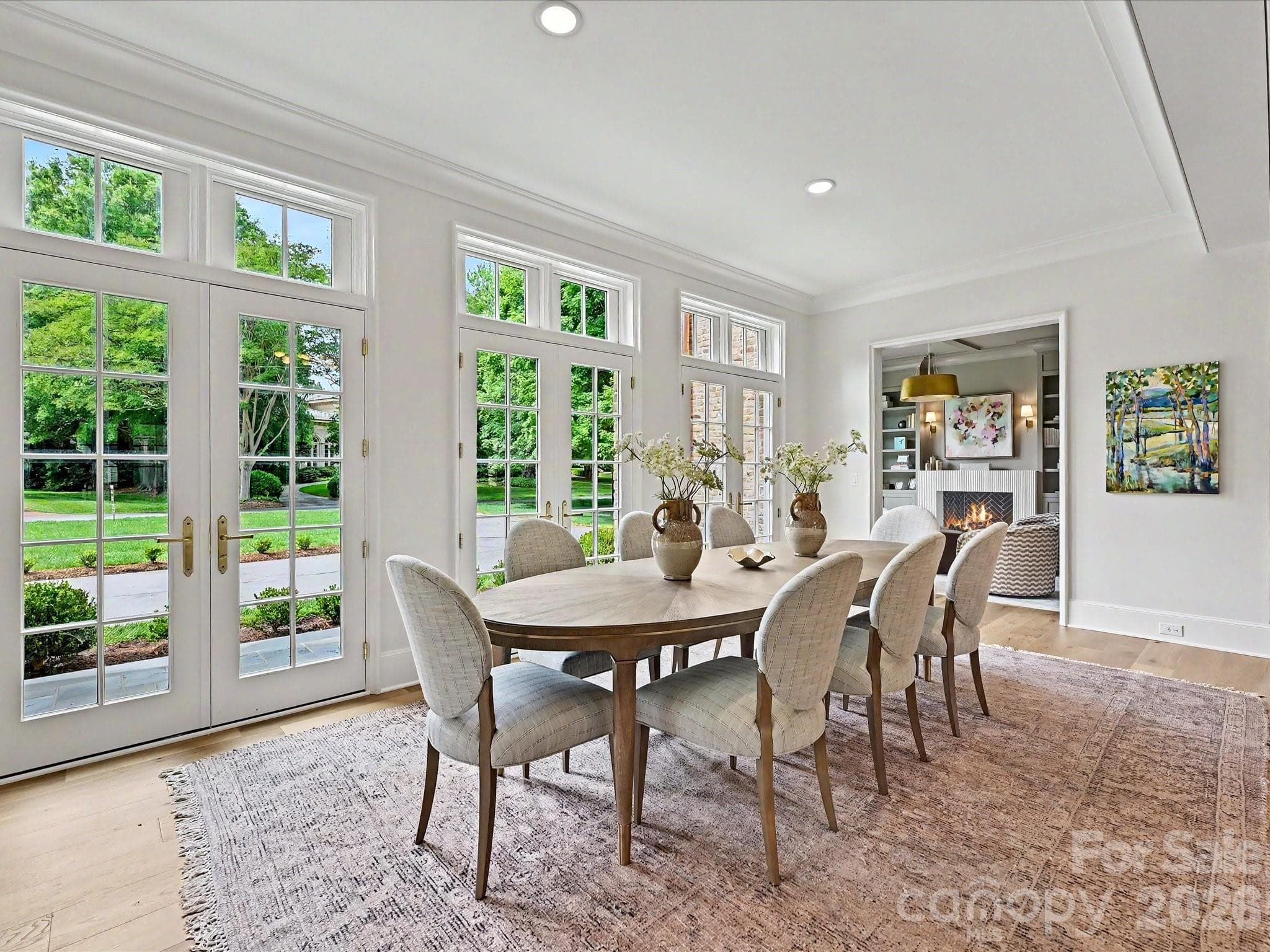Dining Area - Charlotte