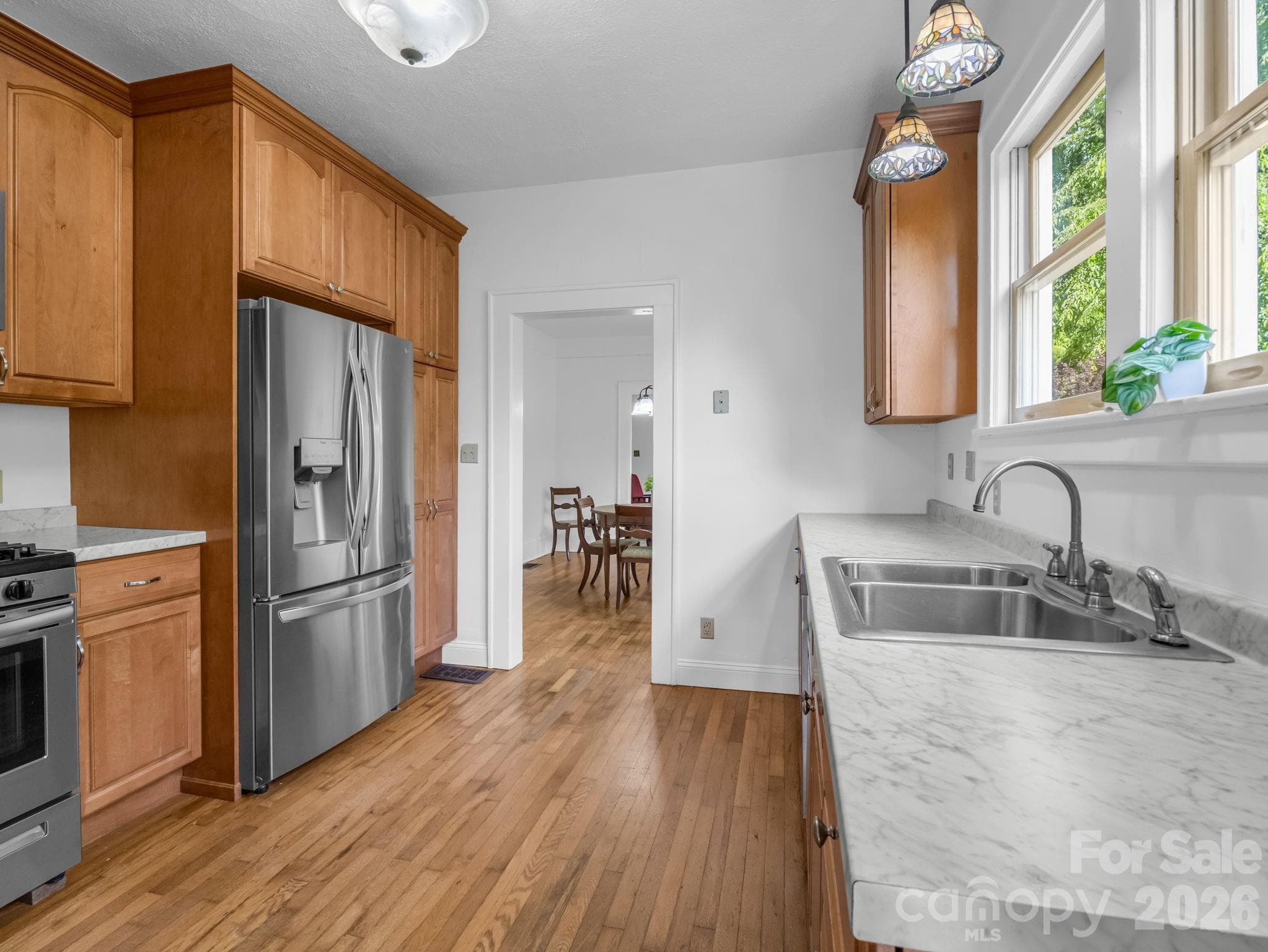 Single Family Residence at Hendersonville, photo 2 of 44