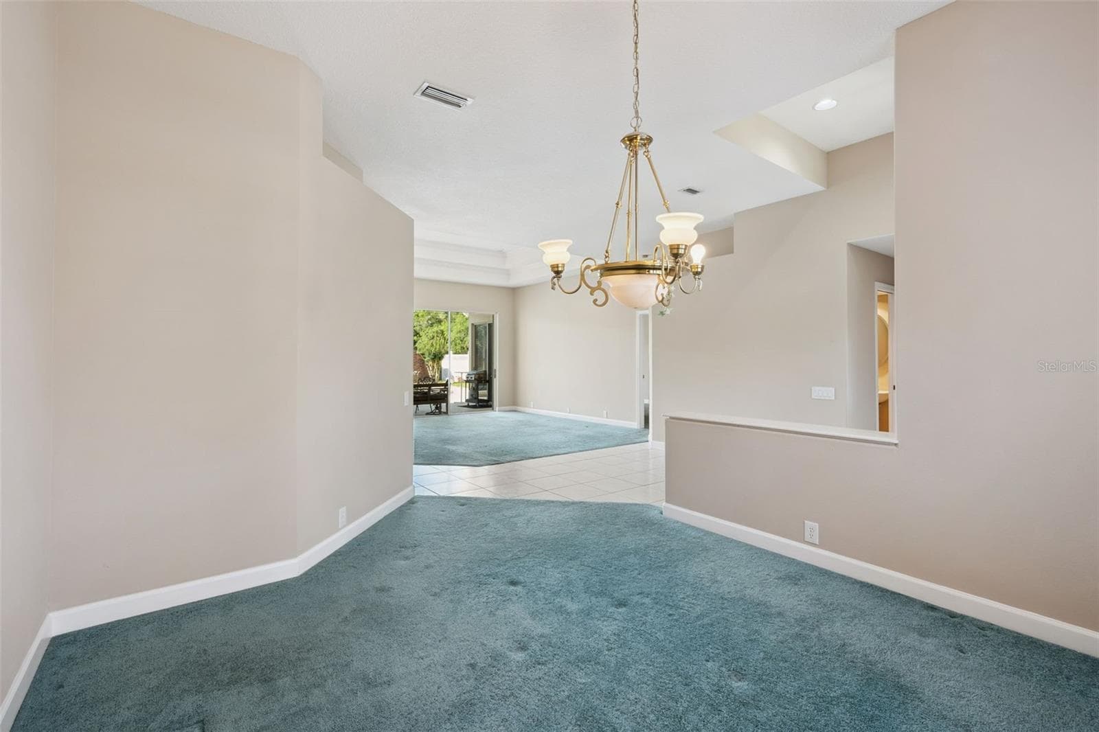 Single Family Residence at 3833 SANIBEL CV, OVIEDO, photo 5 of 46