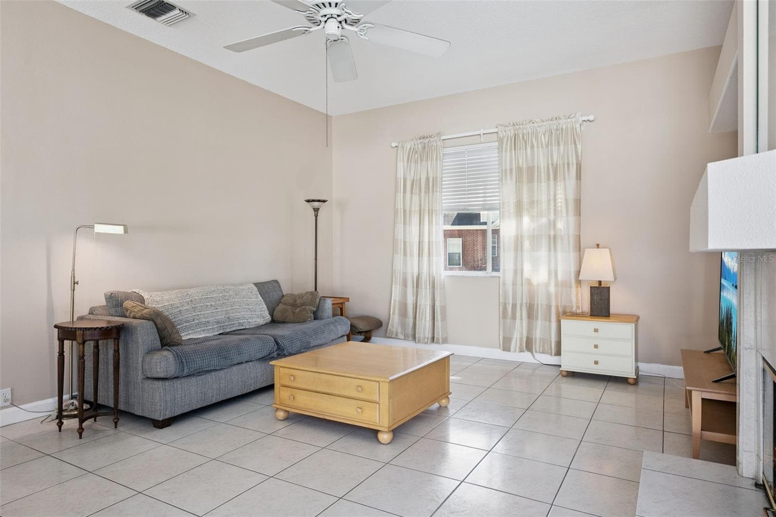 Single Family Residence at 3833 SANIBEL CV, OVIEDO, photo 7 of 46