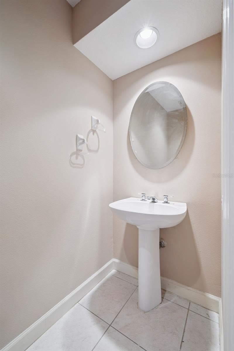 Single Family Residence at 3833 SANIBEL CV, OVIEDO, photo 25 of 46