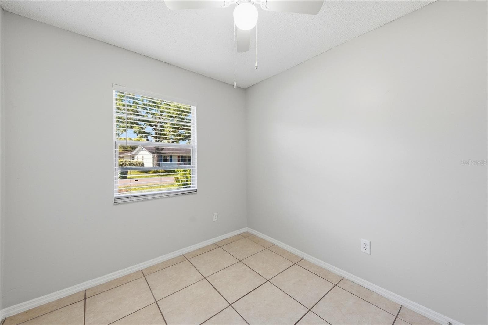 Single Family Residence at 865 RICH DR, OVIEDO, photo 11 of 20