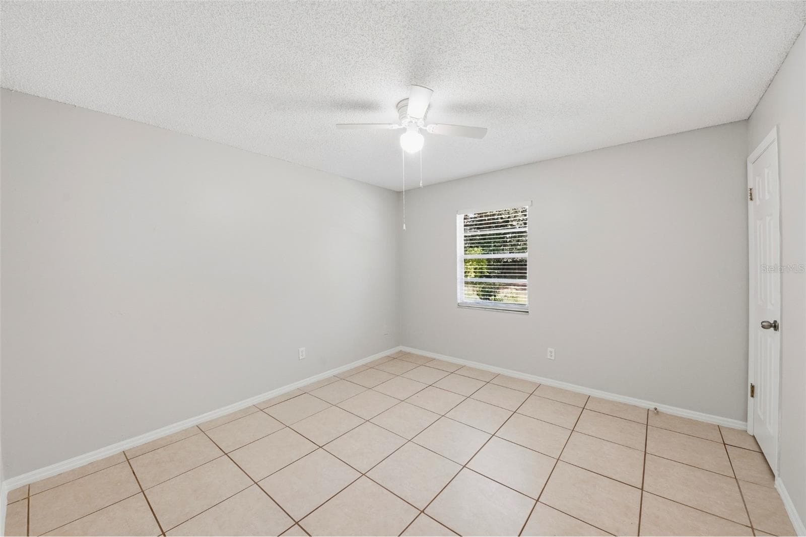 Single Family Residence at 865 RICH DR, OVIEDO, photo 13 of 20
