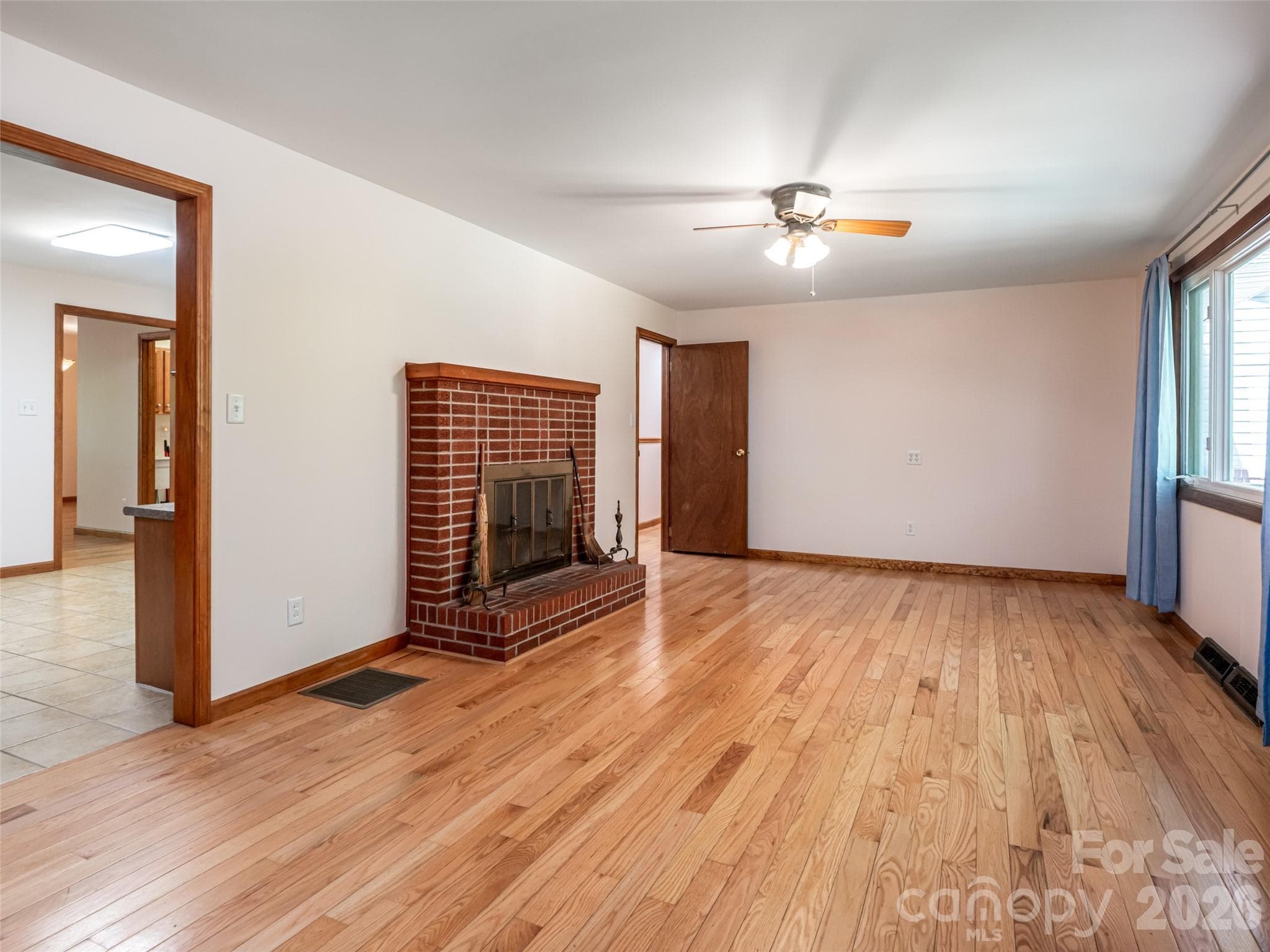 Single Family Residence at 146 Fairmont Road, Candler, photo 9 of 54
