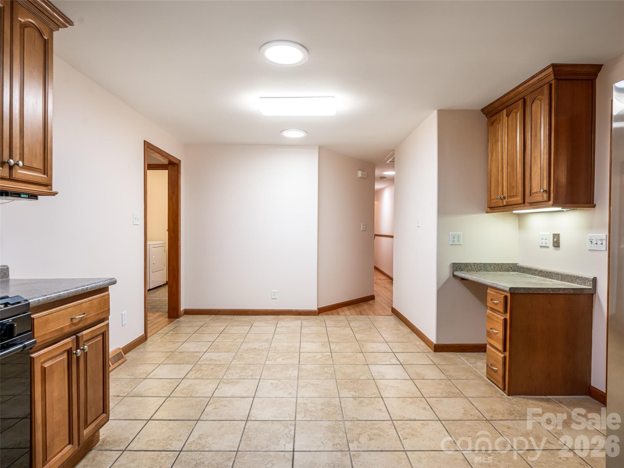 Single Family Residence at 146 Fairmont Road, Candler, photo 15 of 48