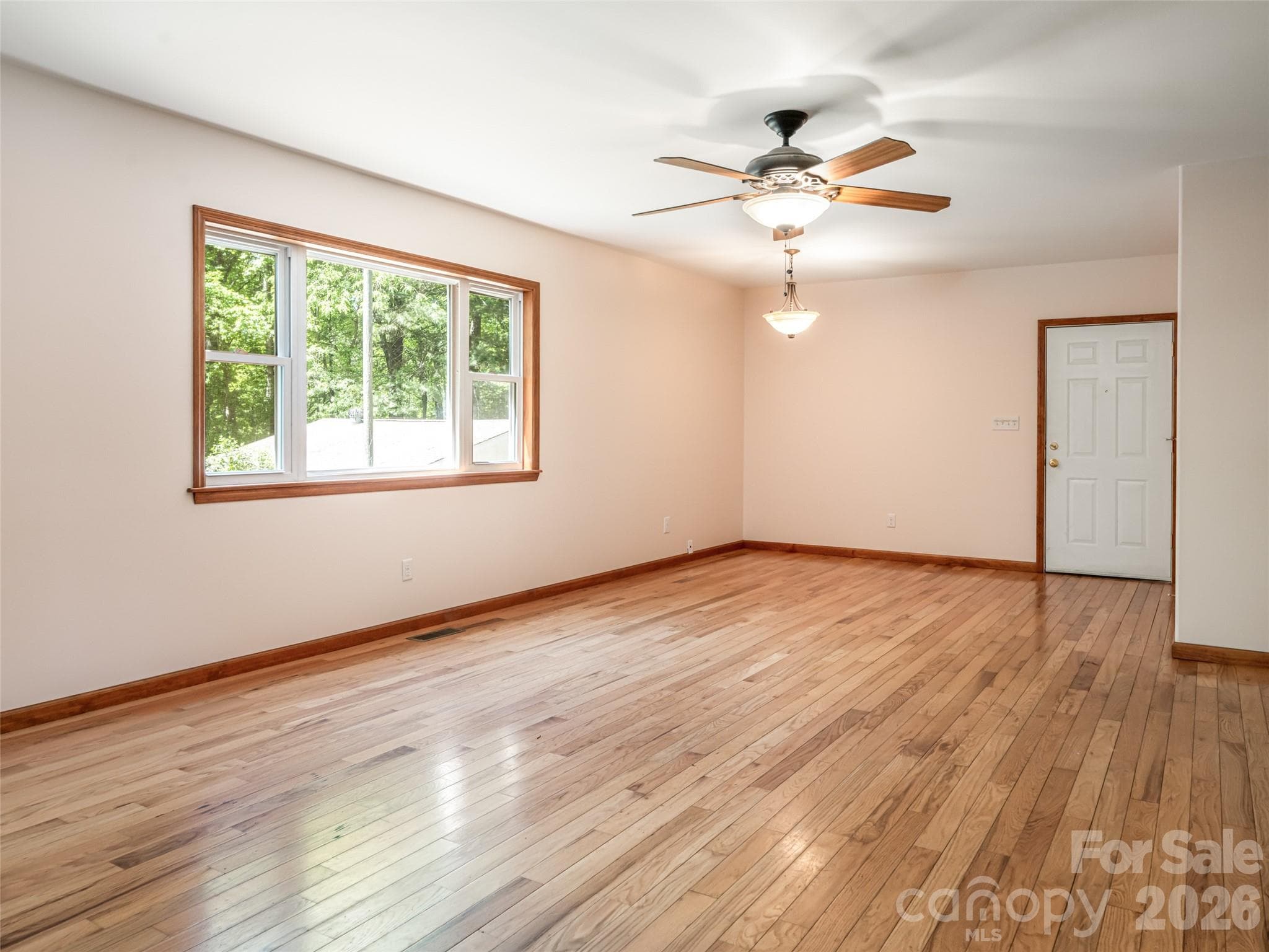 Single Family Residence at 146 Fairmont Road, Candler, photo 11 of 54