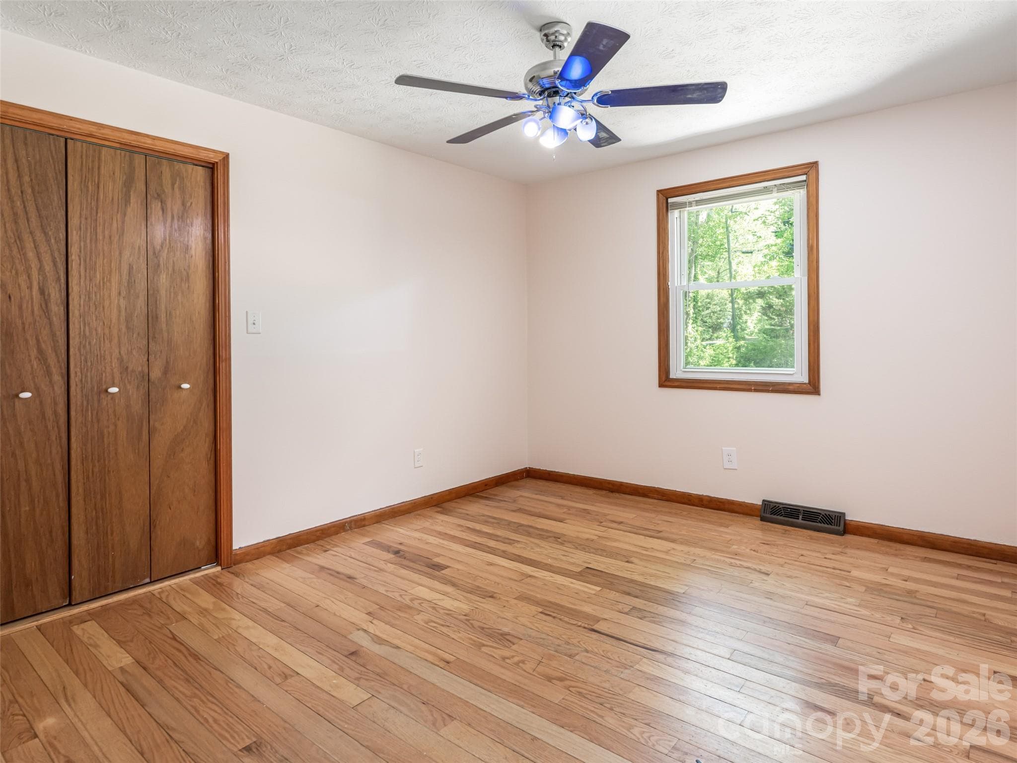 Single Family Residence at 146 Fairmont Road, Candler, photo 19 of 48
