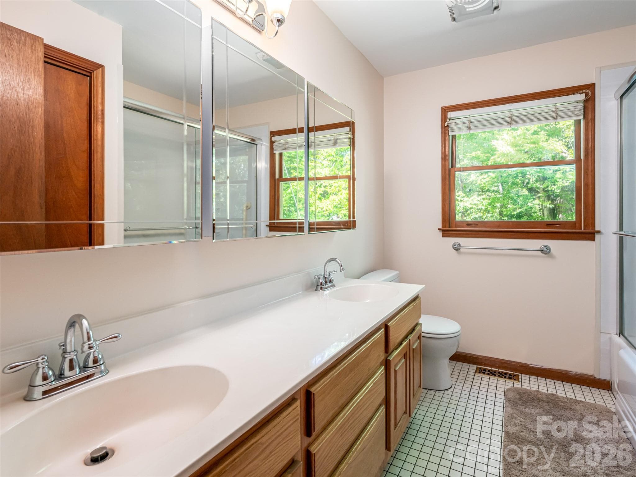 Single Family Residence at 146 Fairmont Road, Candler, photo 29 of 48