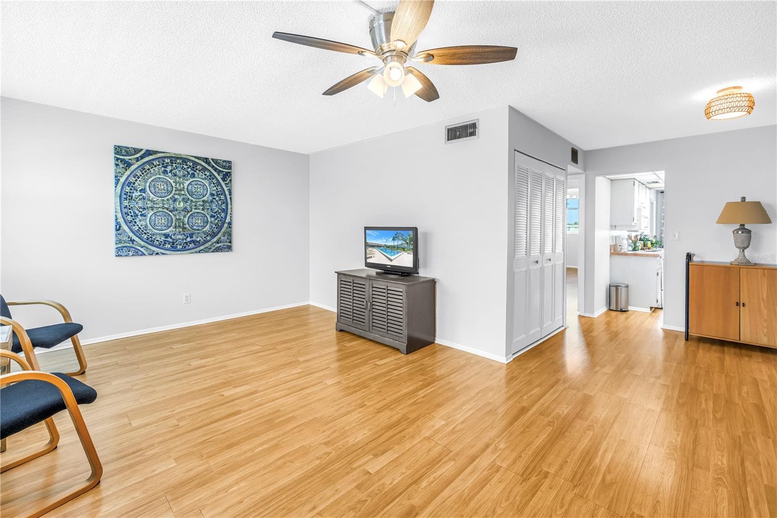 Condominium at 4720 LOCUST ST NE #318, ST PETERSBURG, photo 6 of 36