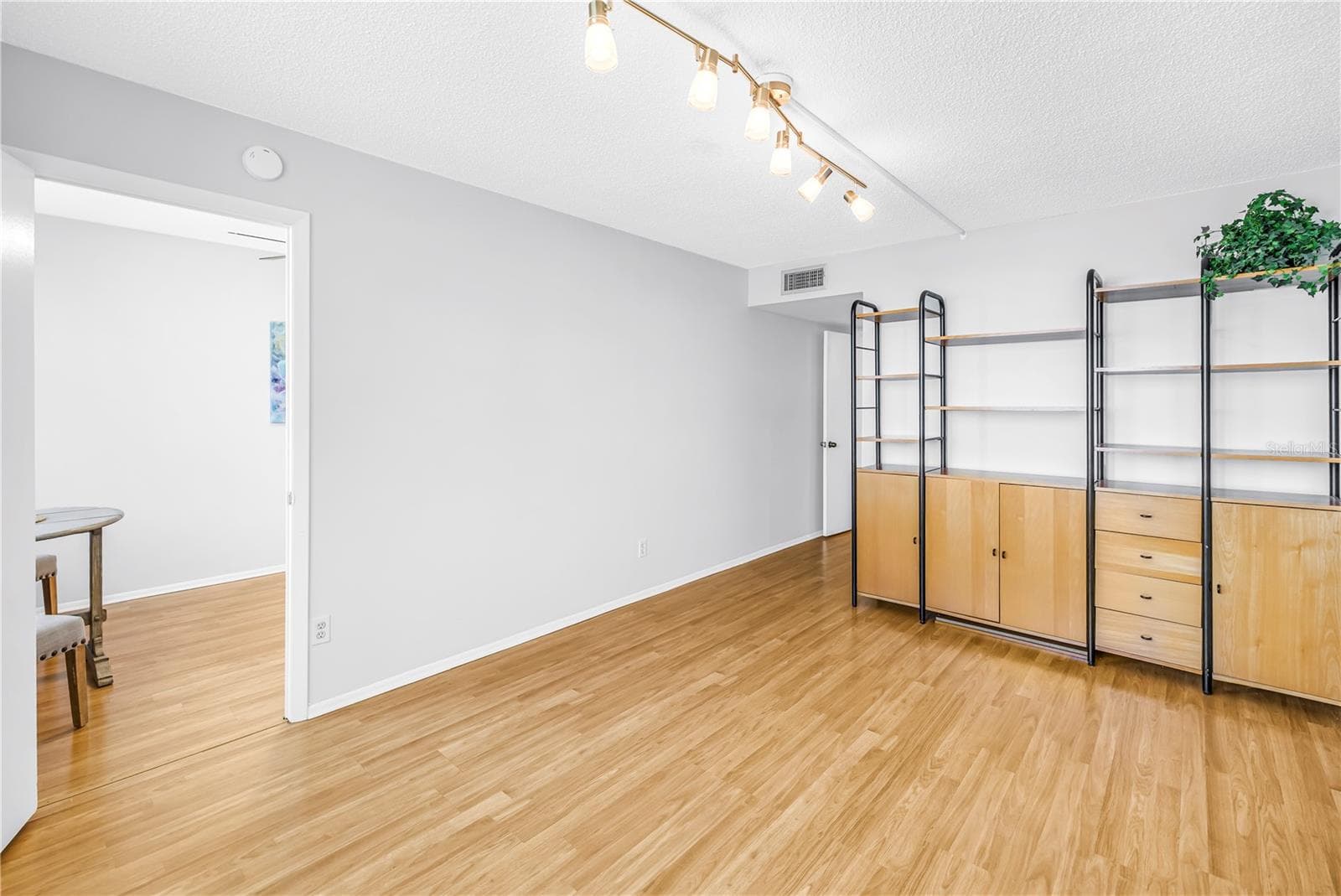Condominium at 4720 LOCUST ST NE #318, ST PETERSBURG, photo 7 of 36