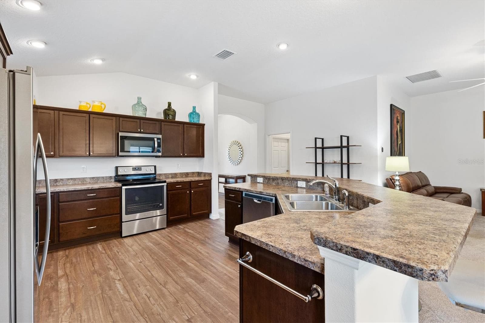 Double Oven - 4348 TUSCALOOSA PATH, THE VILLAGES