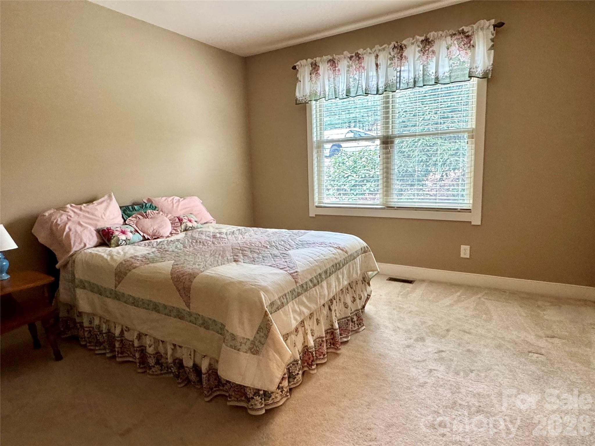 Single Family Residence at 894 Dunroy Drive, Hendersonville, photo 39 of 39