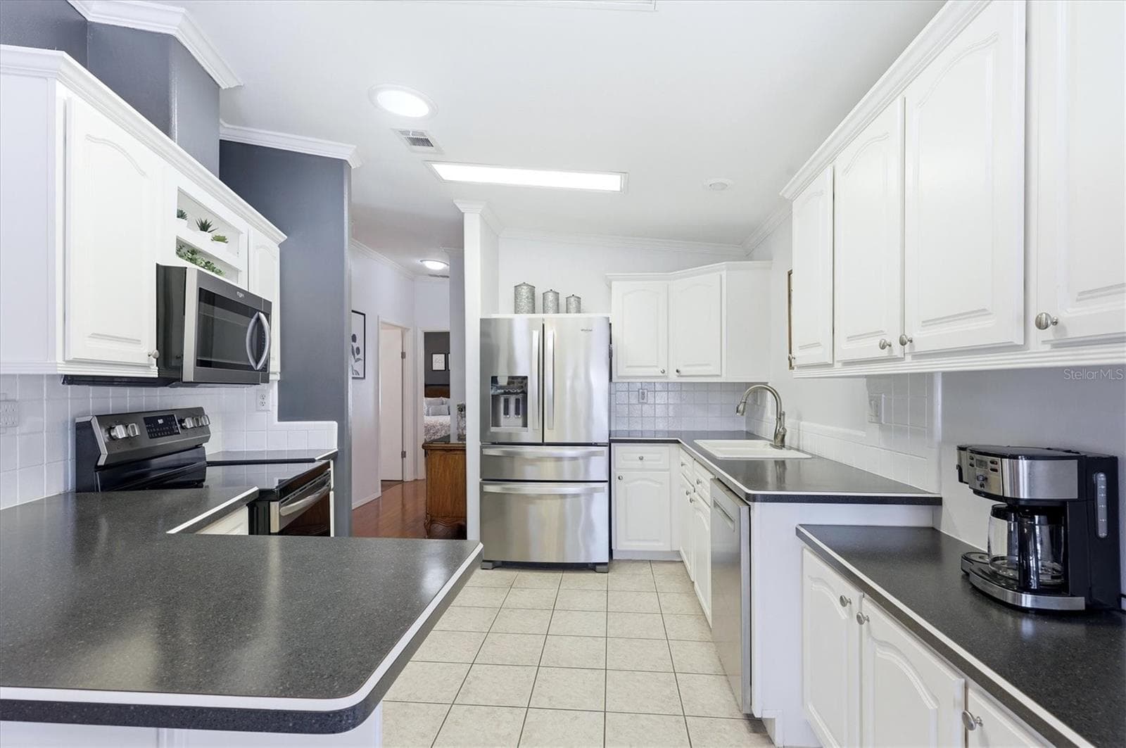 Manufactured Home at 2108 ILLINOIS AVE, BRADENTON, photo 15 of 42