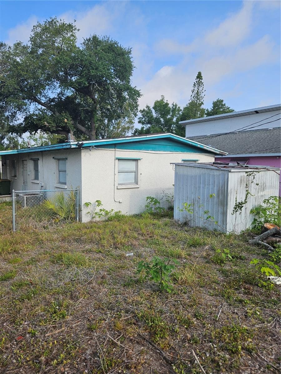 Single Family Residence at 2814 PALMADELIA AVE, SARASOTA, photo 21 of 24