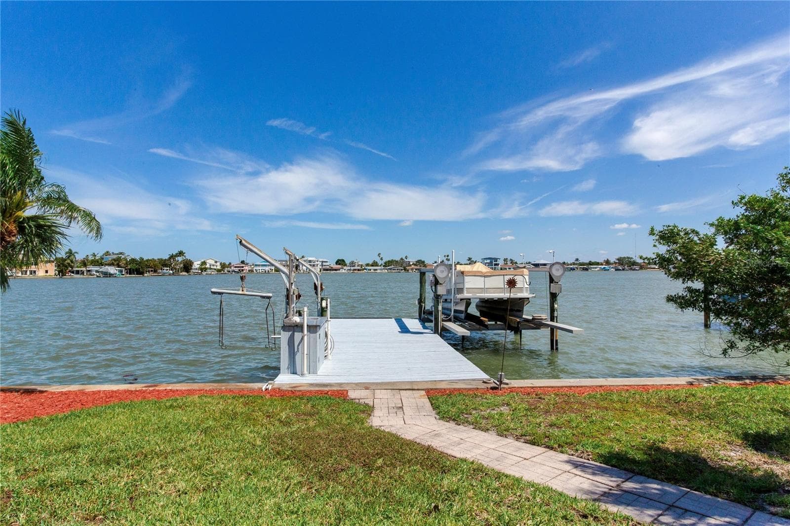 Single Family Residence at 324 173RD AVE E, NORTH REDINGTON BEACH, photo 3 of 73