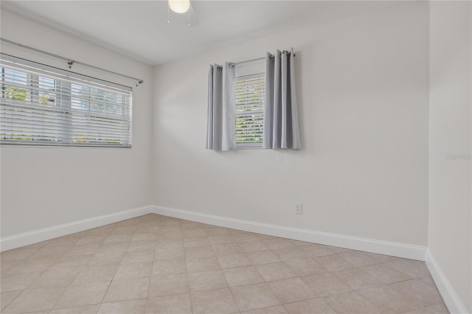 Single Family Residence at 324 173RD AVE E, NORTH REDINGTON BEACH, photo 37 of 73