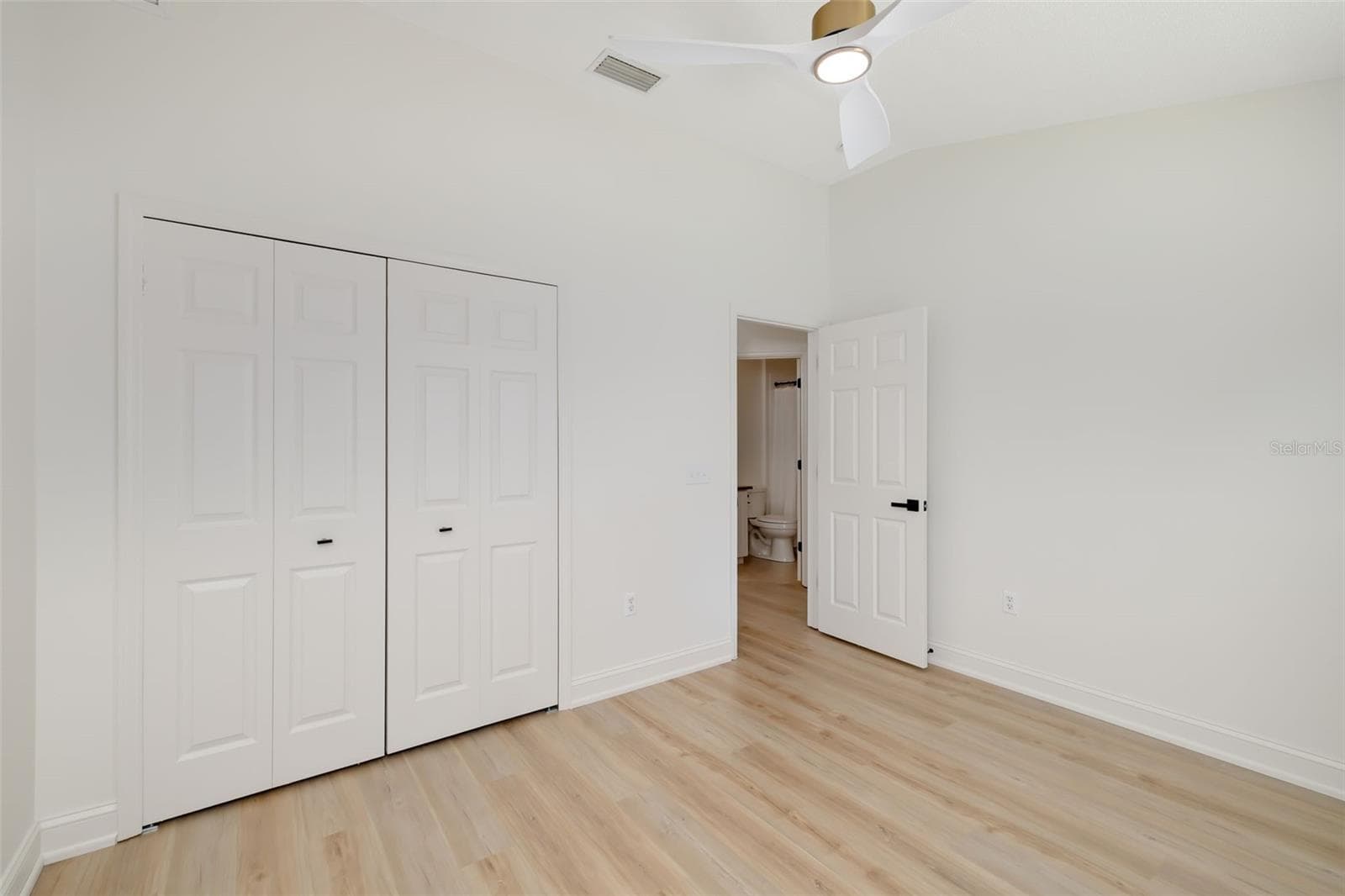 Single Family Residence at 6226 BLUEFLOWER CT, LAKEWOOD RANCH, photo 27 of 82