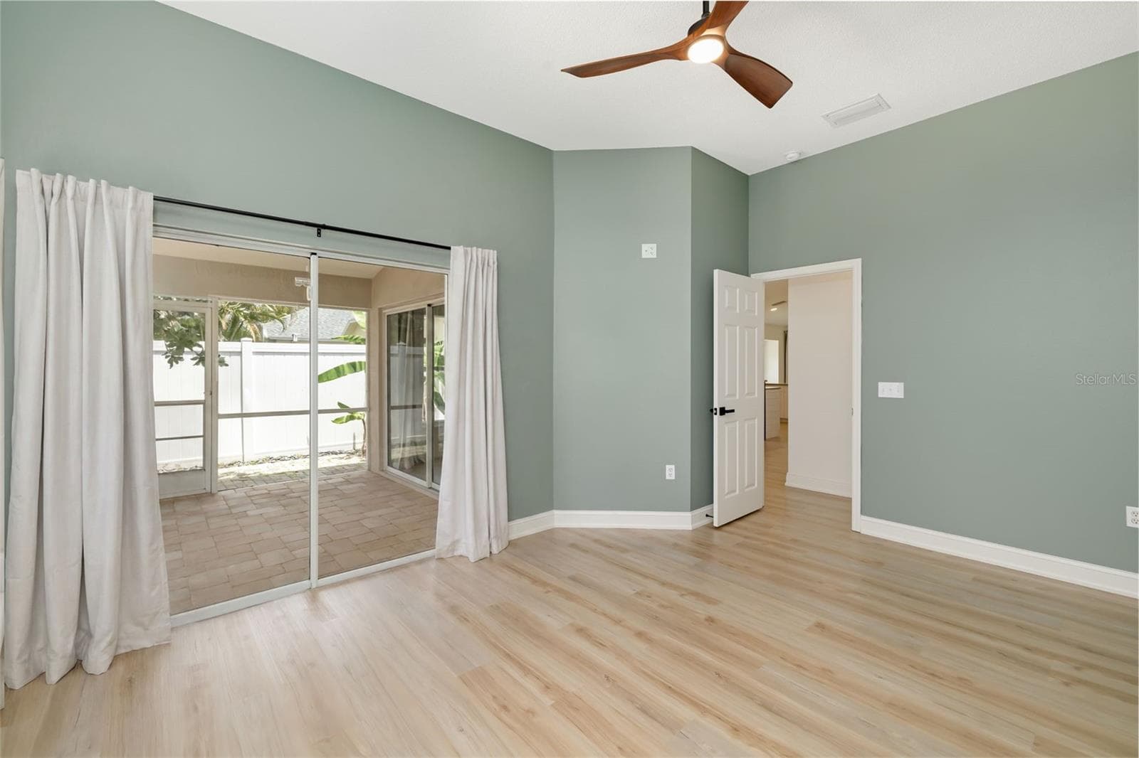 Single Family Residence at 6226 BLUEFLOWER CT, LAKEWOOD RANCH, photo 30 of 82