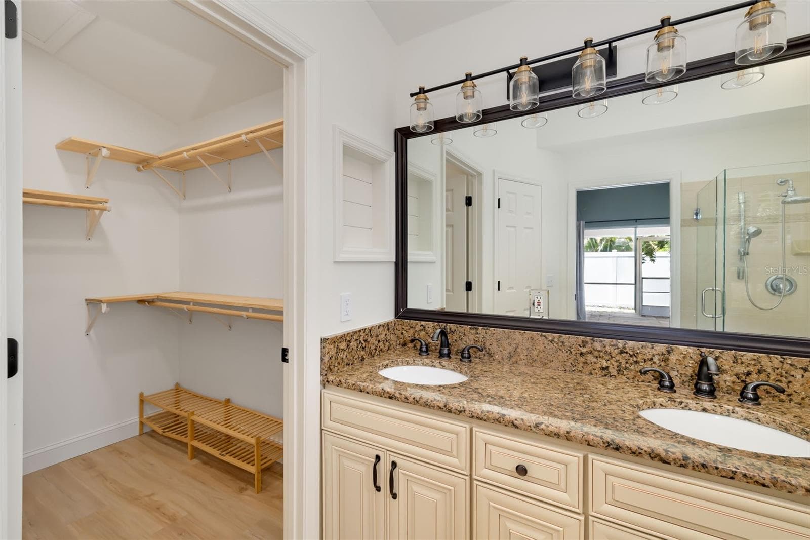 Single Family Residence at 6226 BLUEFLOWER CT, LAKEWOOD RANCH, photo 34 of 82