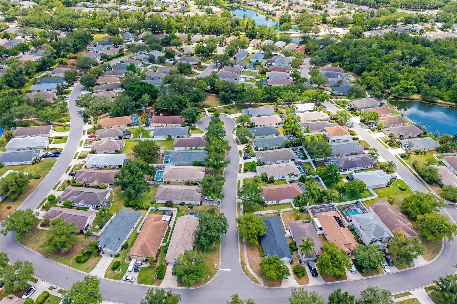 Single Family Residence at 6226 BLUEFLOWER CT, LAKEWOOD RANCH, photo 49 of 82