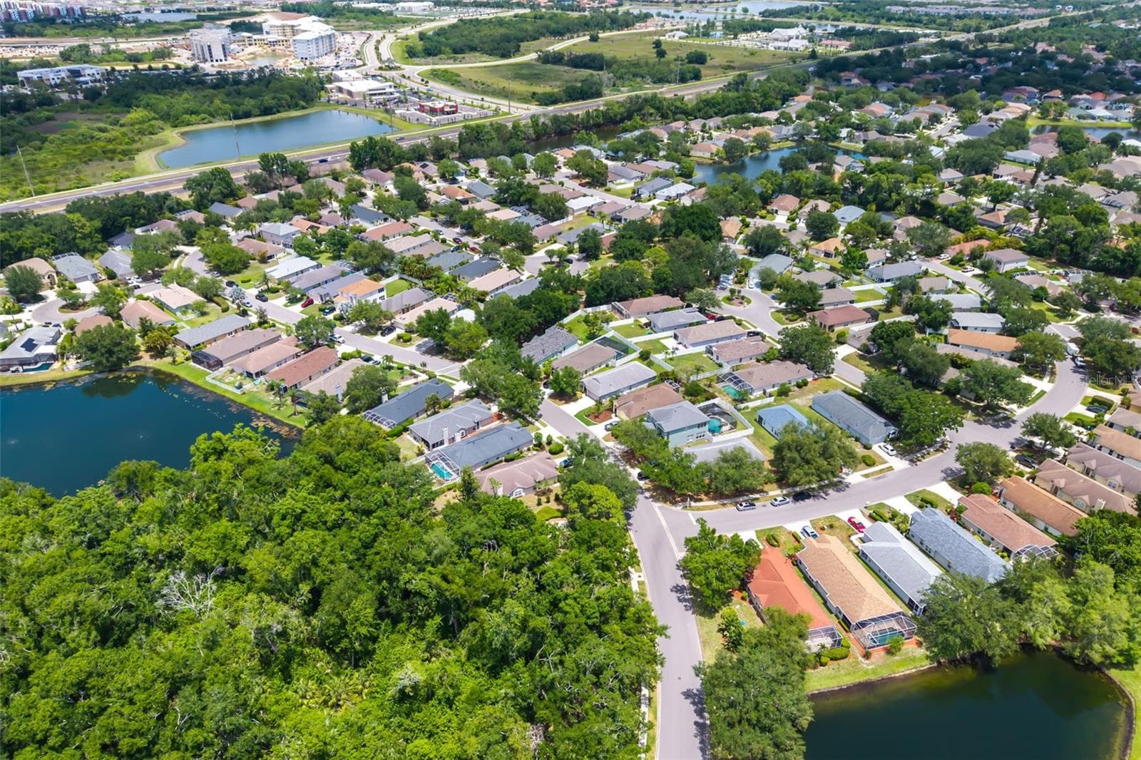 Single Family Residence at 6226 BLUEFLOWER CT, LAKEWOOD RANCH, photo 50 of 82