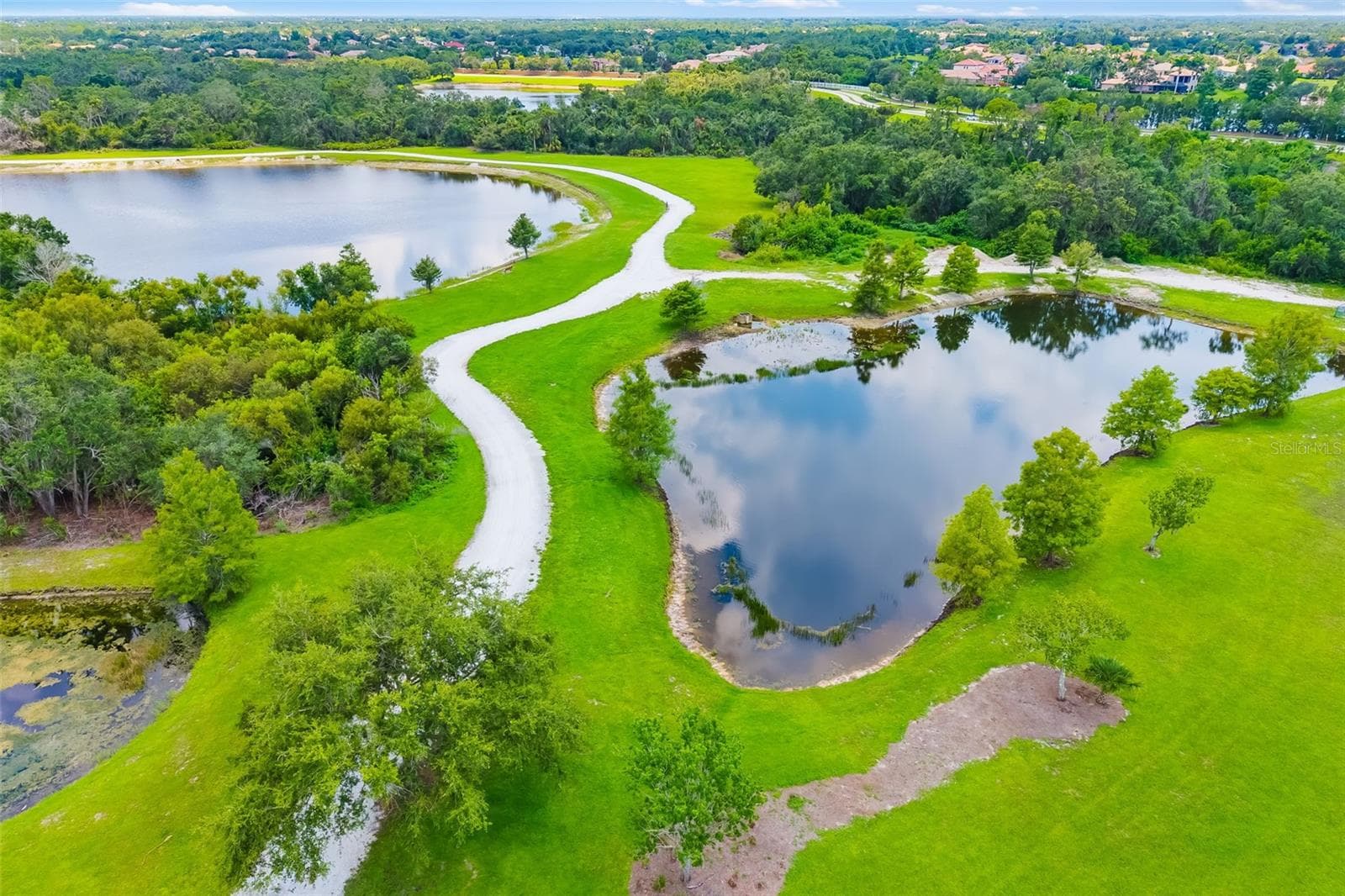 Single Family Residence at 6226 BLUEFLOWER CT, LAKEWOOD RANCH, photo 79 of 82