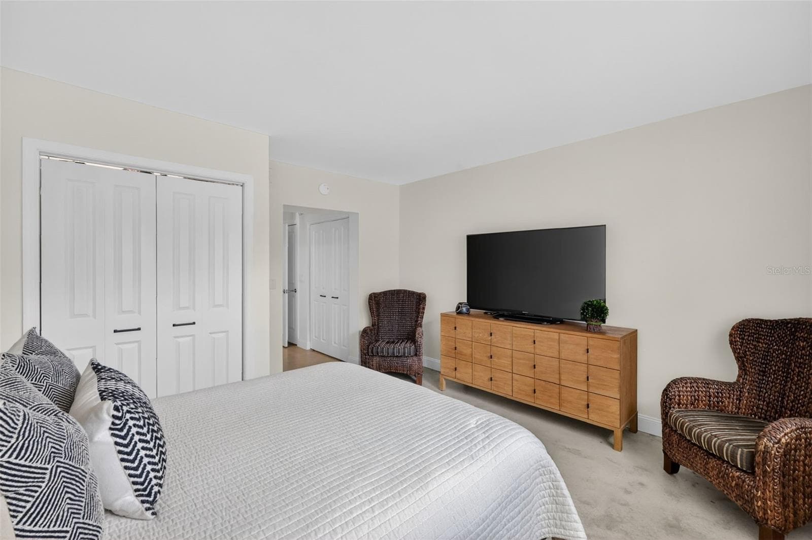 Condominium at 101 N GRANDVIEW ST #1, MOUNT DORA, photo 20 of 64
