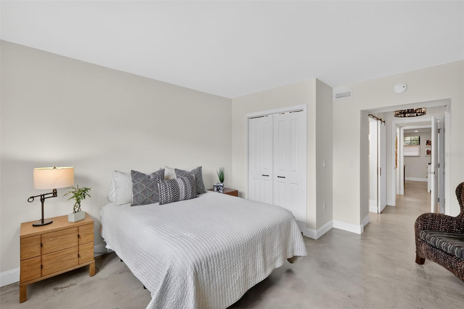 Condominium at 101 N GRANDVIEW ST #1, MOUNT DORA, photo 21 of 64