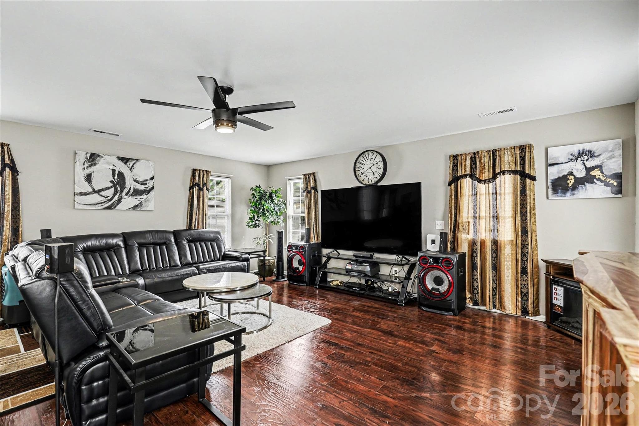 Single Family Residence at 306 Cayman Way, Charlotte, photo 4 of 23
