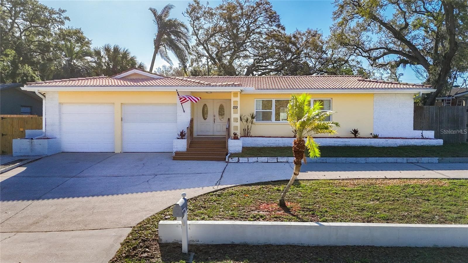 1201 KAPOK KOVE CIR