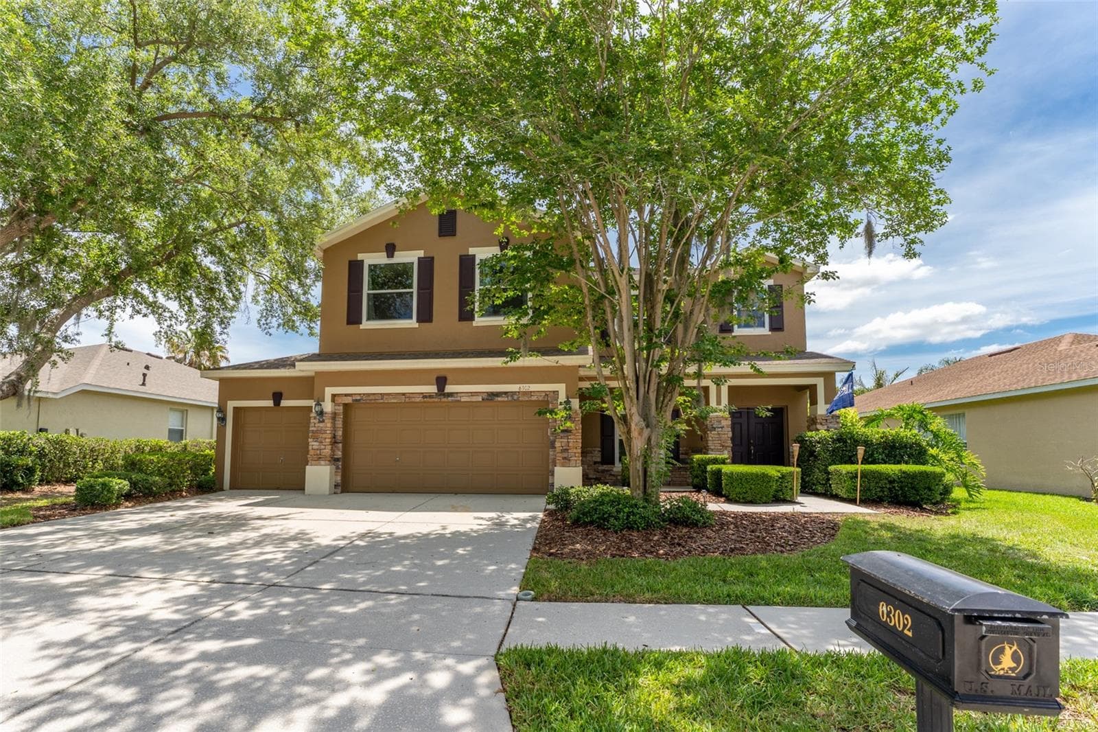 Single Family Residence at 6302 BRIDGEVISTA DR, LITHIA, photo 3 of 83