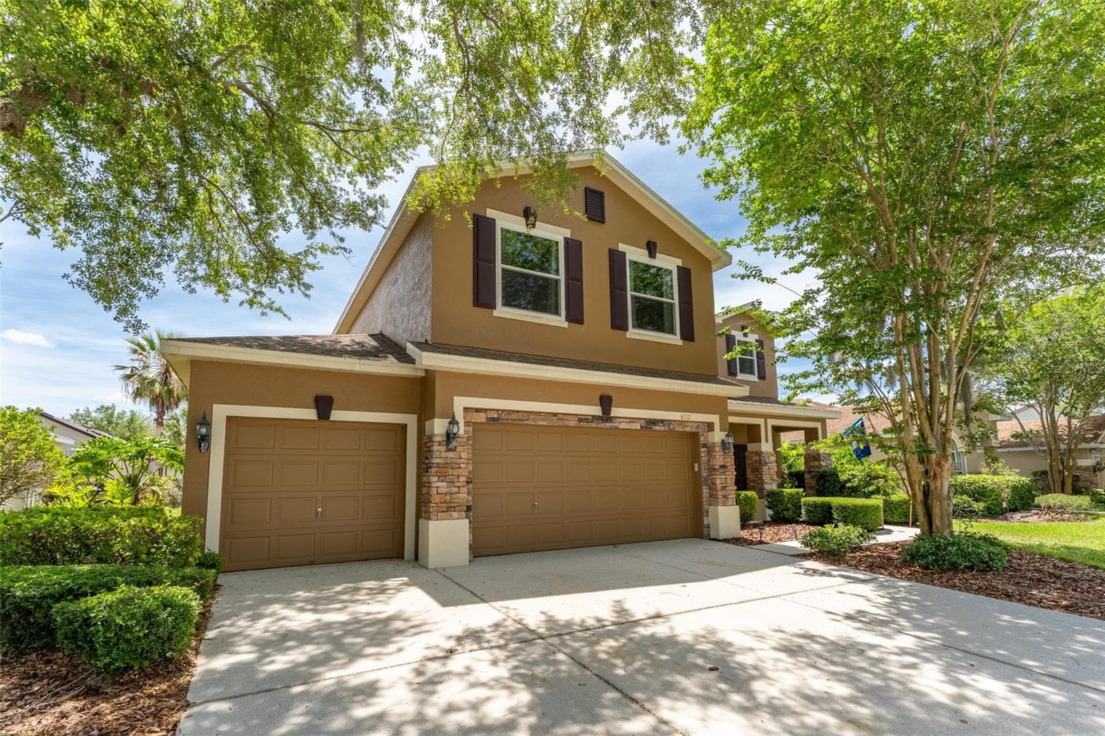 Single Family Residence at 6302 BRIDGEVISTA DR, LITHIA, photo 5 of 83
