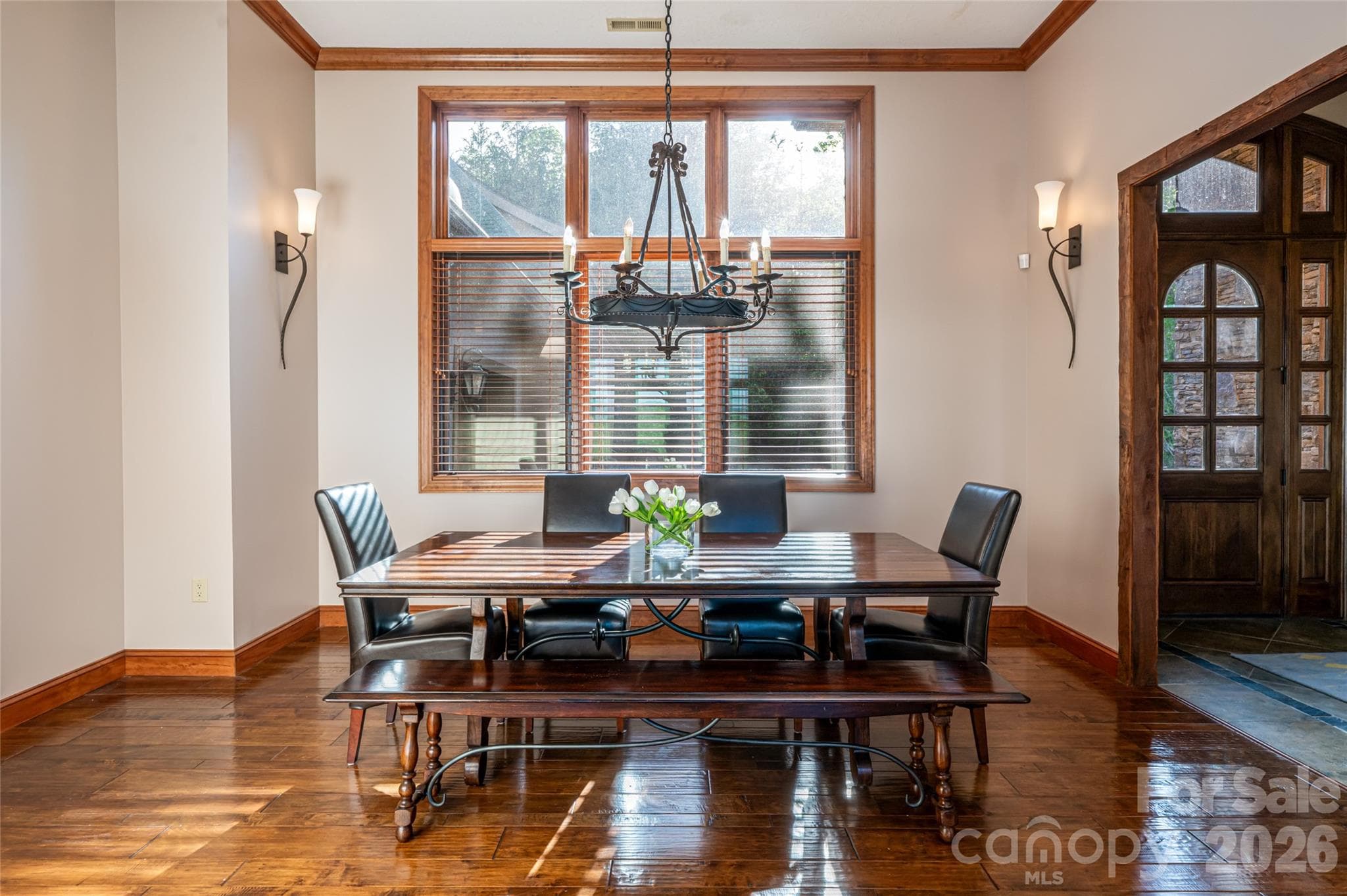Single Family Residence at 326 Summit Drive, Whittier, photo 14 of 48