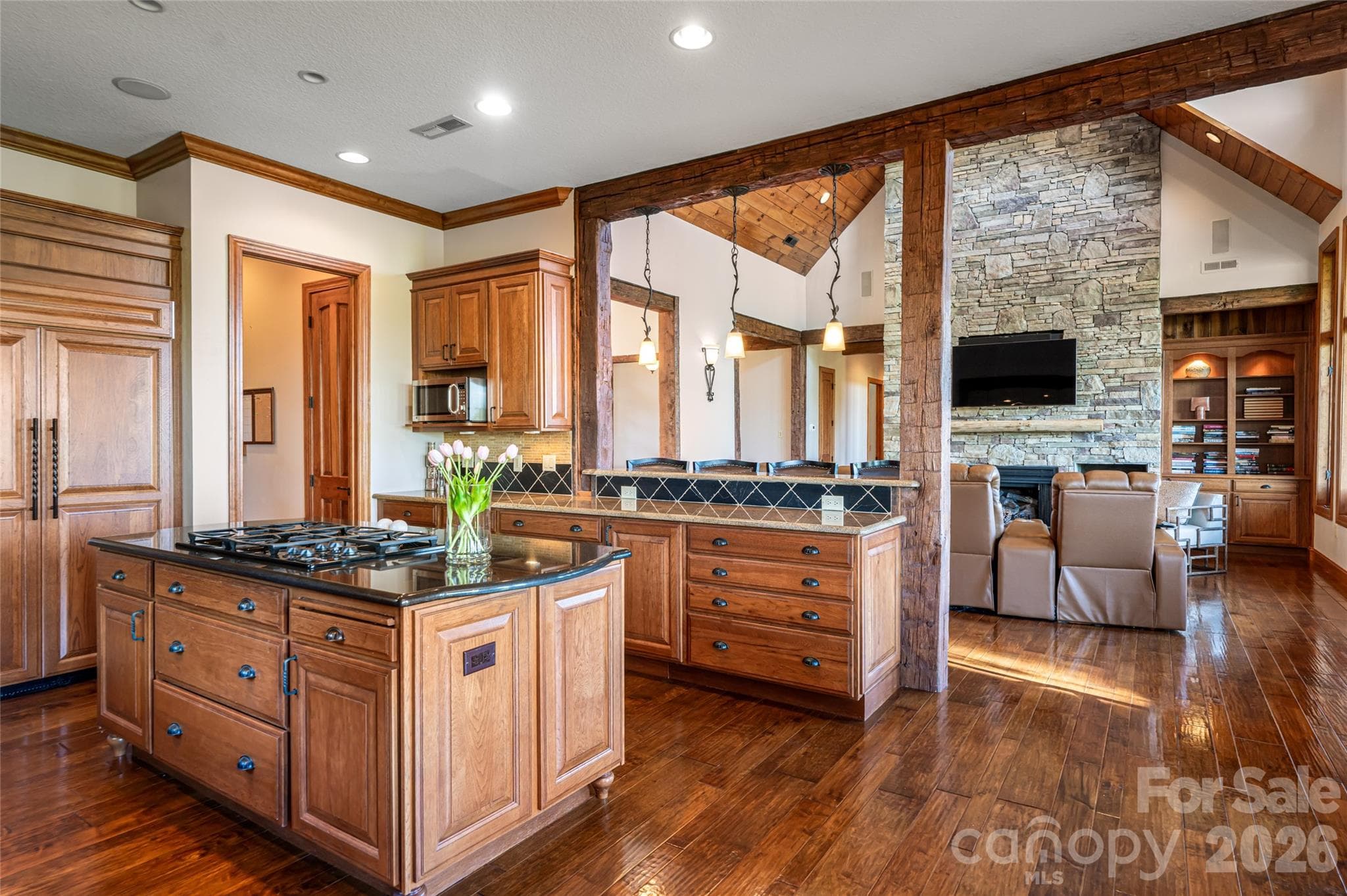 Single Family Residence at 326 Summit Drive, Whittier, photo 16 of 48