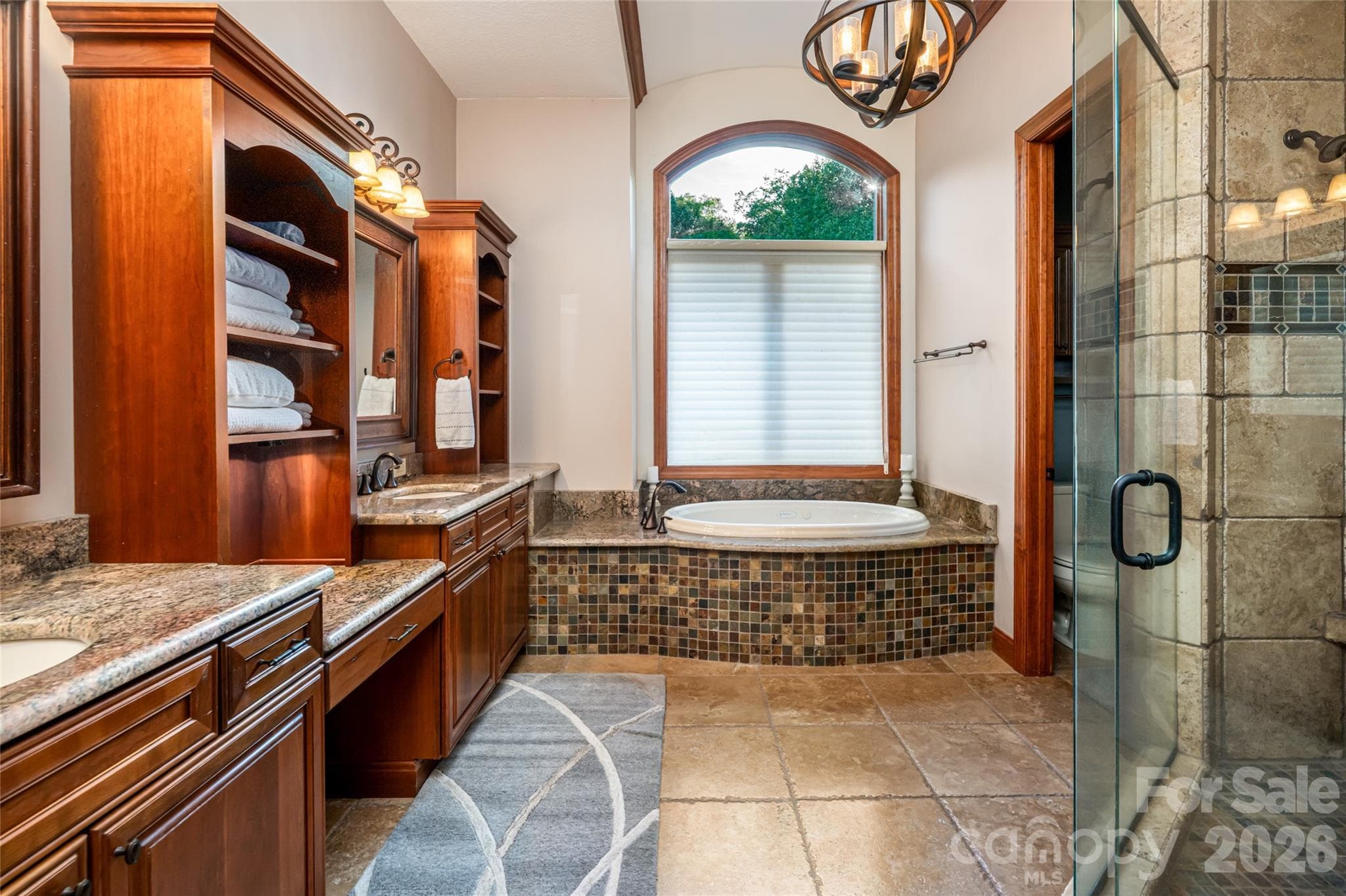 Single Family Residence at 326 Summit Drive, Whittier, photo 23 of 48