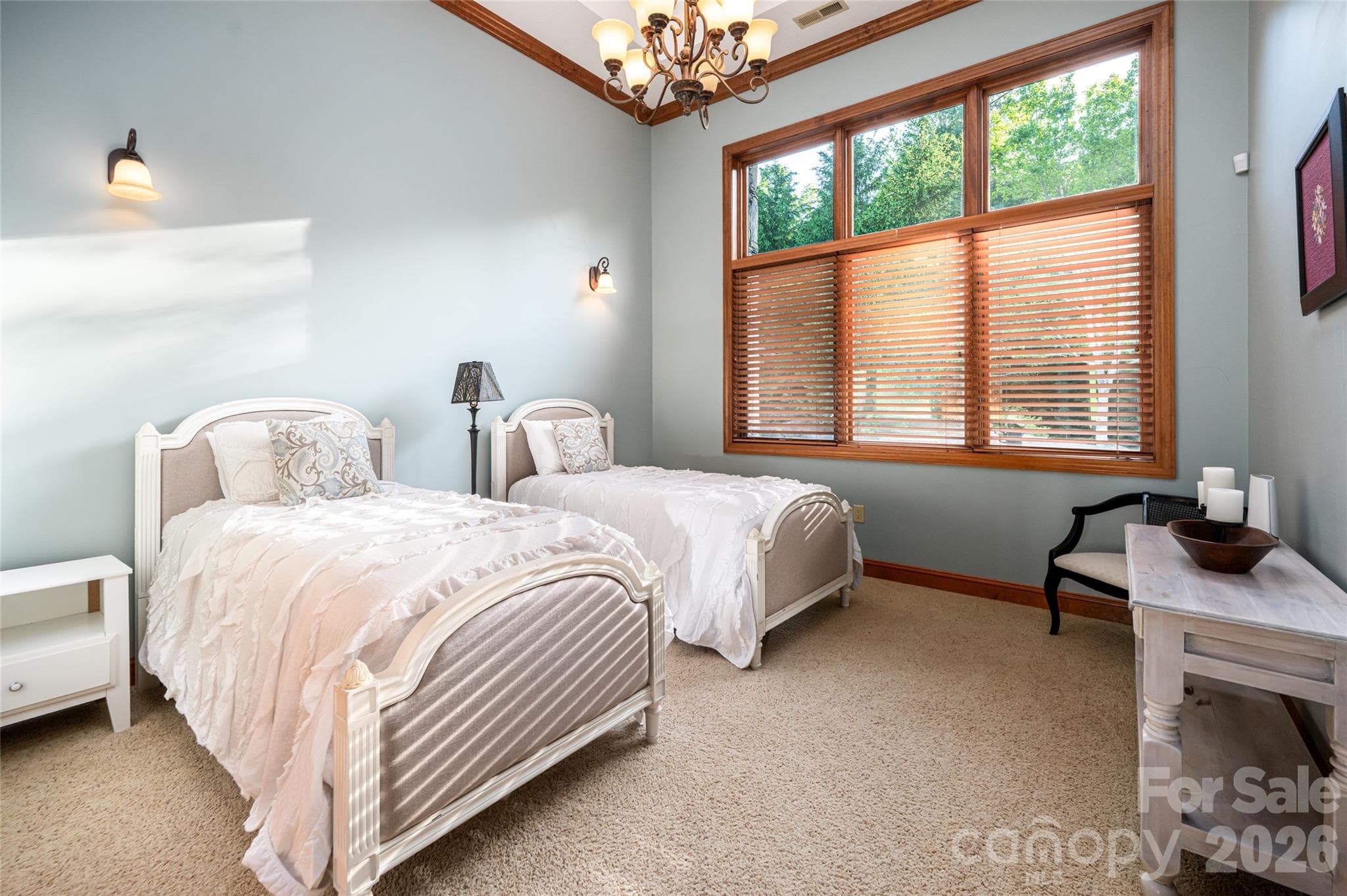 Single Family Residence at 326 Summit Drive, Whittier, photo 27 of 48