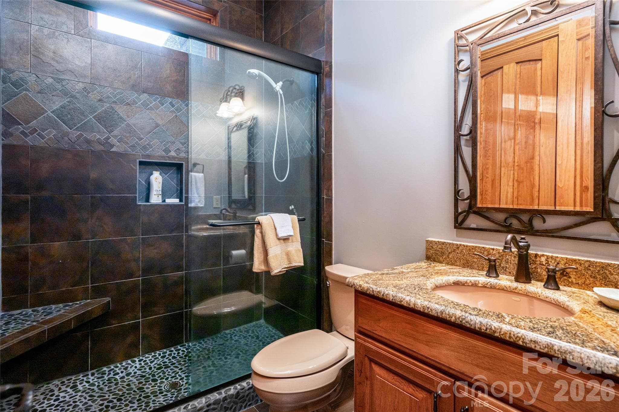 Single Family Residence at 326 Summit Drive, Whittier, photo 28 of 48
