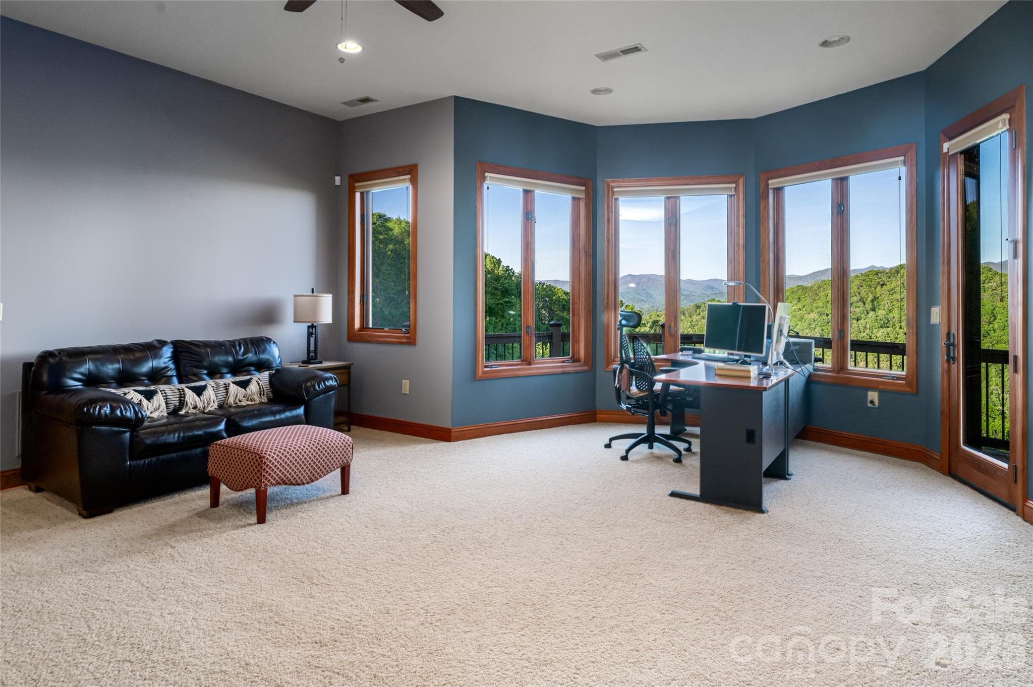 Single Family Residence at 326 Summit Drive, Whittier, photo 34 of 48