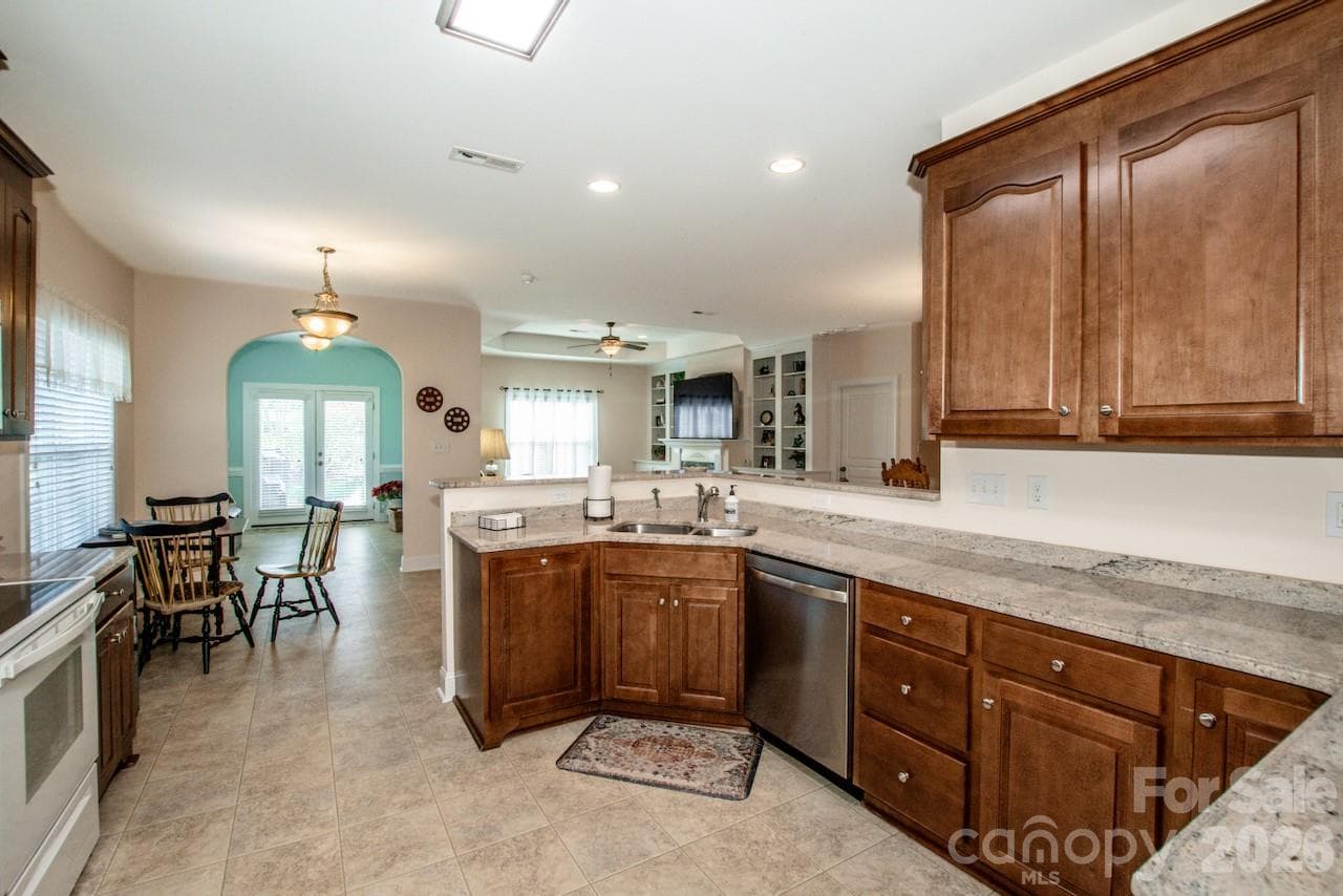 Single Family Residence at Salisbury, photo 16 of 46