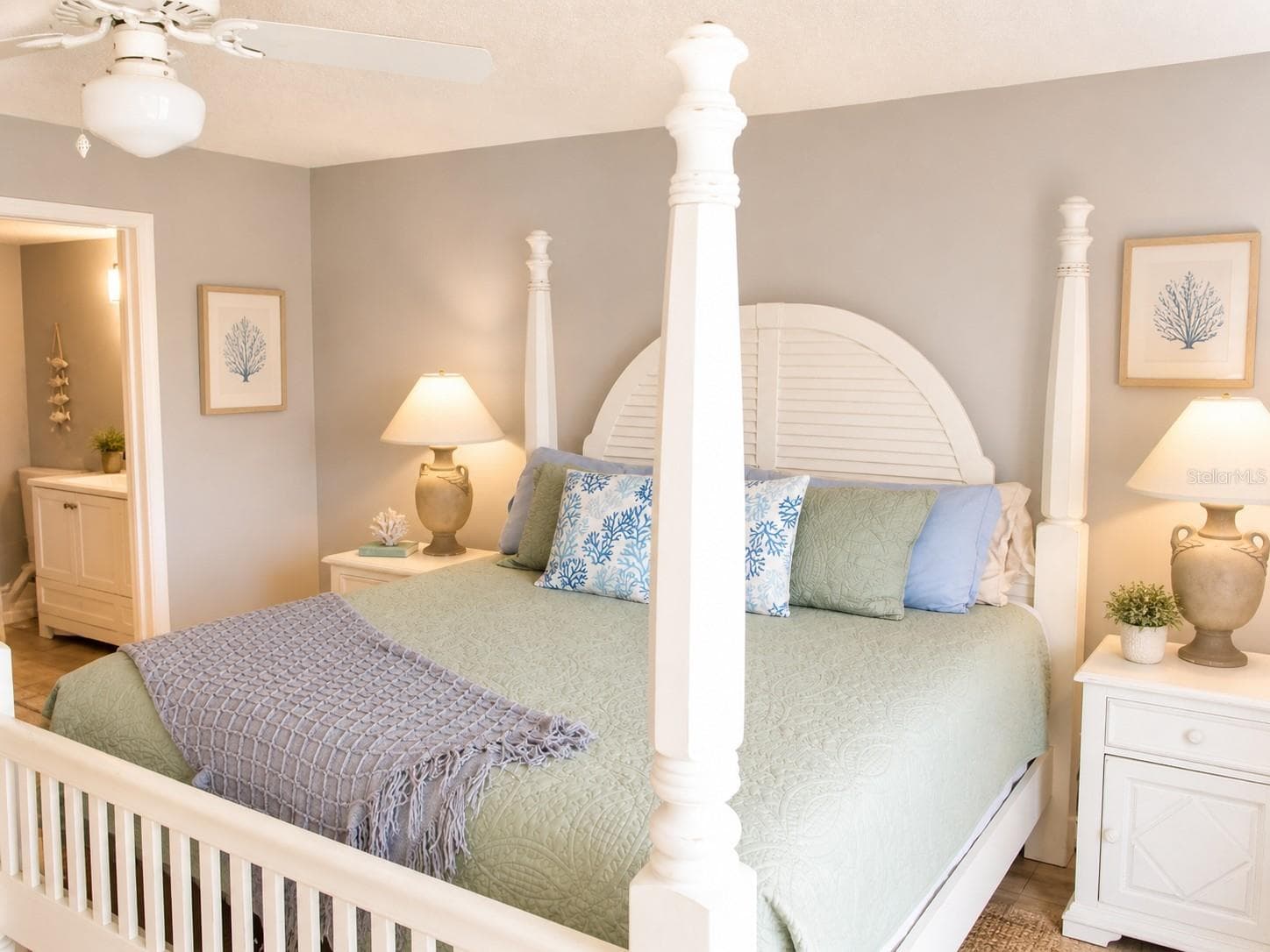 Primary Bedroom..King Bed - 9825 HARRELL AVE #404, TREASURE ISLAND