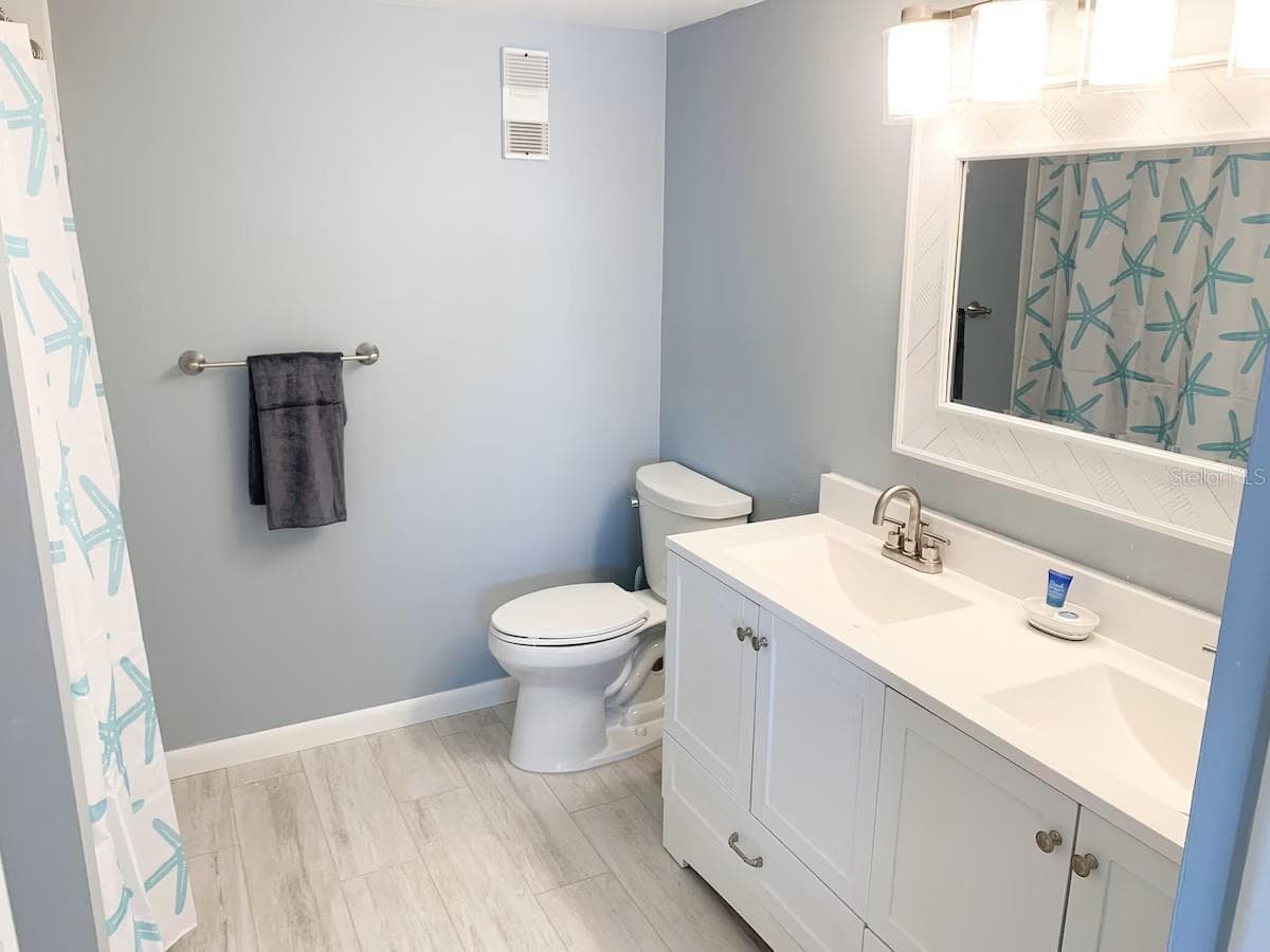 Primary Bathroom - 9825 HARRELL AVE #404, TREASURE ISLAND